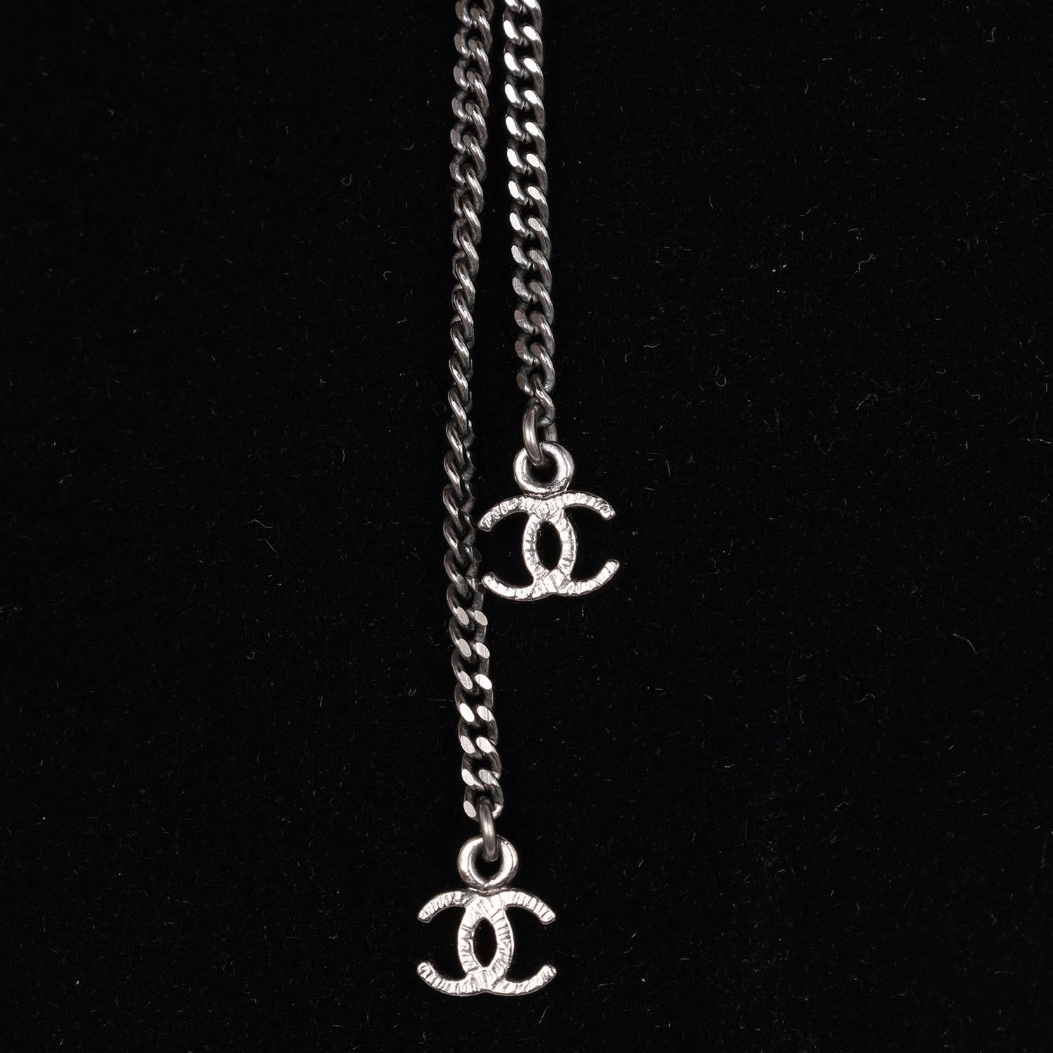 Chanel Pearl Bead Enamel CC Baroque Long Necklace Black White For Sale 7