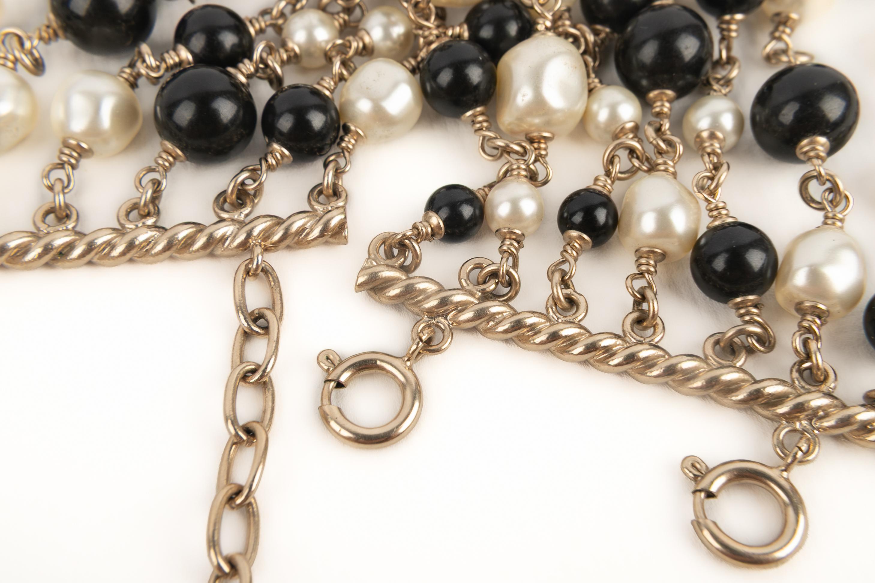 Pulsera de perlas Chanel en venta 1