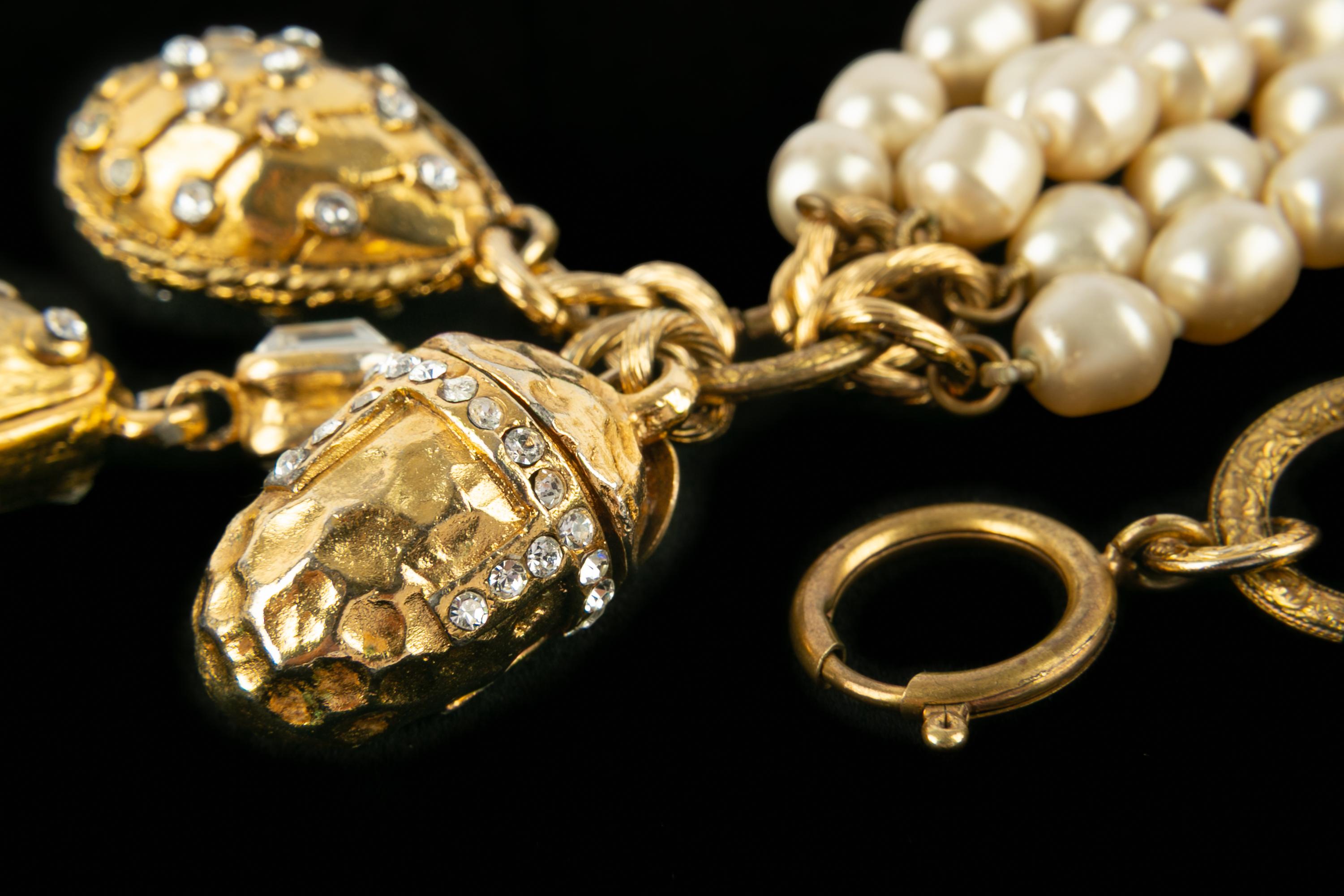 Bracelet perles de Chanel en vente 3