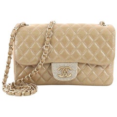 Chanel Pearl CC Crystal Flap Bag Gesteppter schillernder Stoff Sma