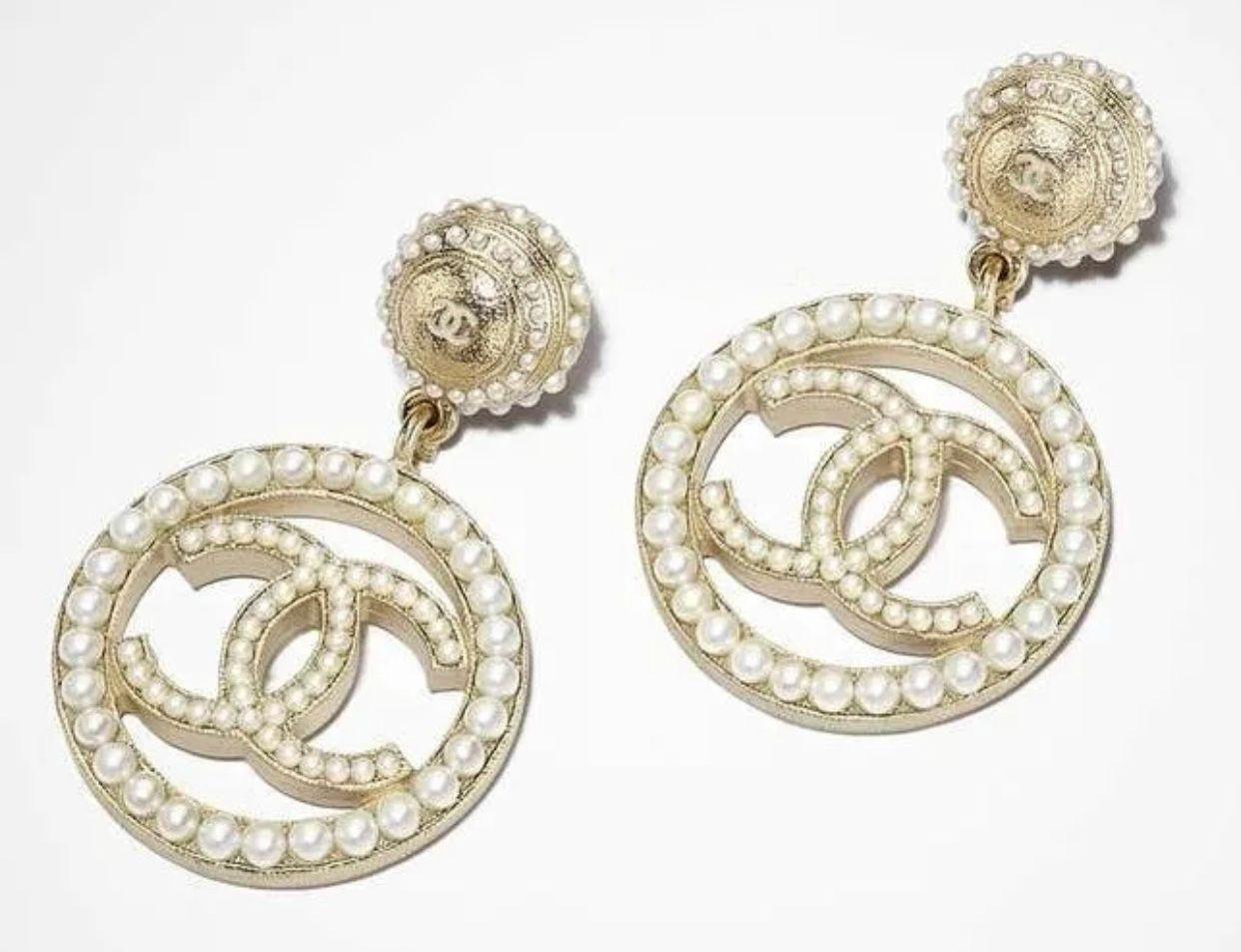 Baguette Cut CHANEL Pearl CC Drop Earrings Gold Sold out in stores in boutiques 