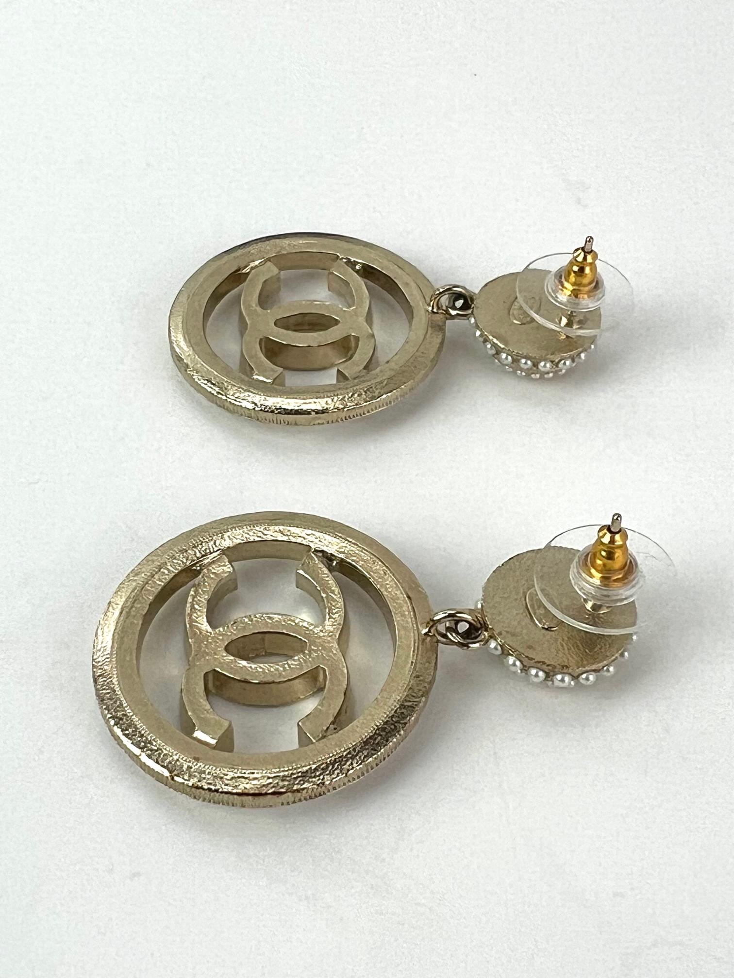 CHANEL Pearl CC Drop Earrings in Gold  6
