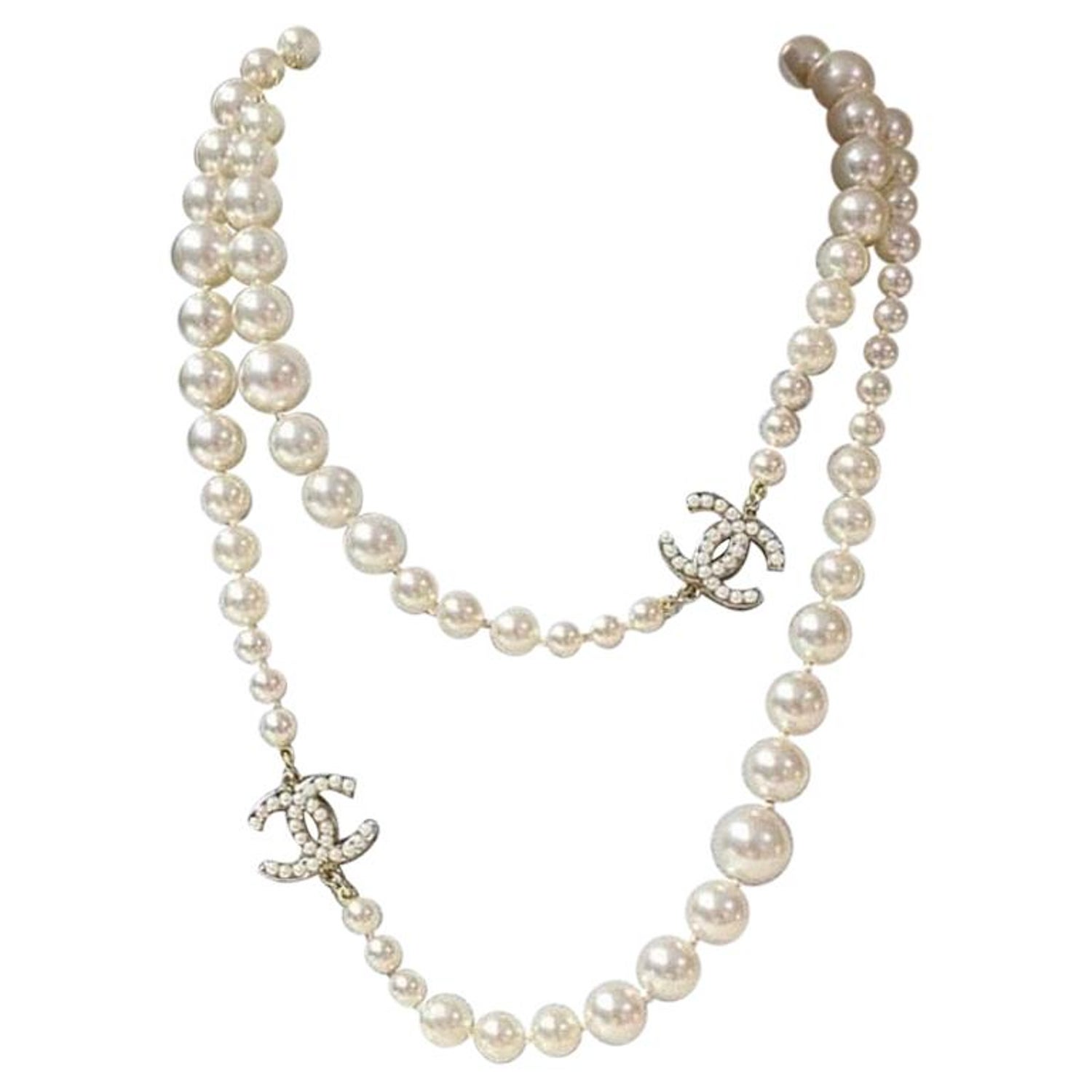 Chanel Pearl CC Necklace at 1stDibs | chanel cc pearl necklace