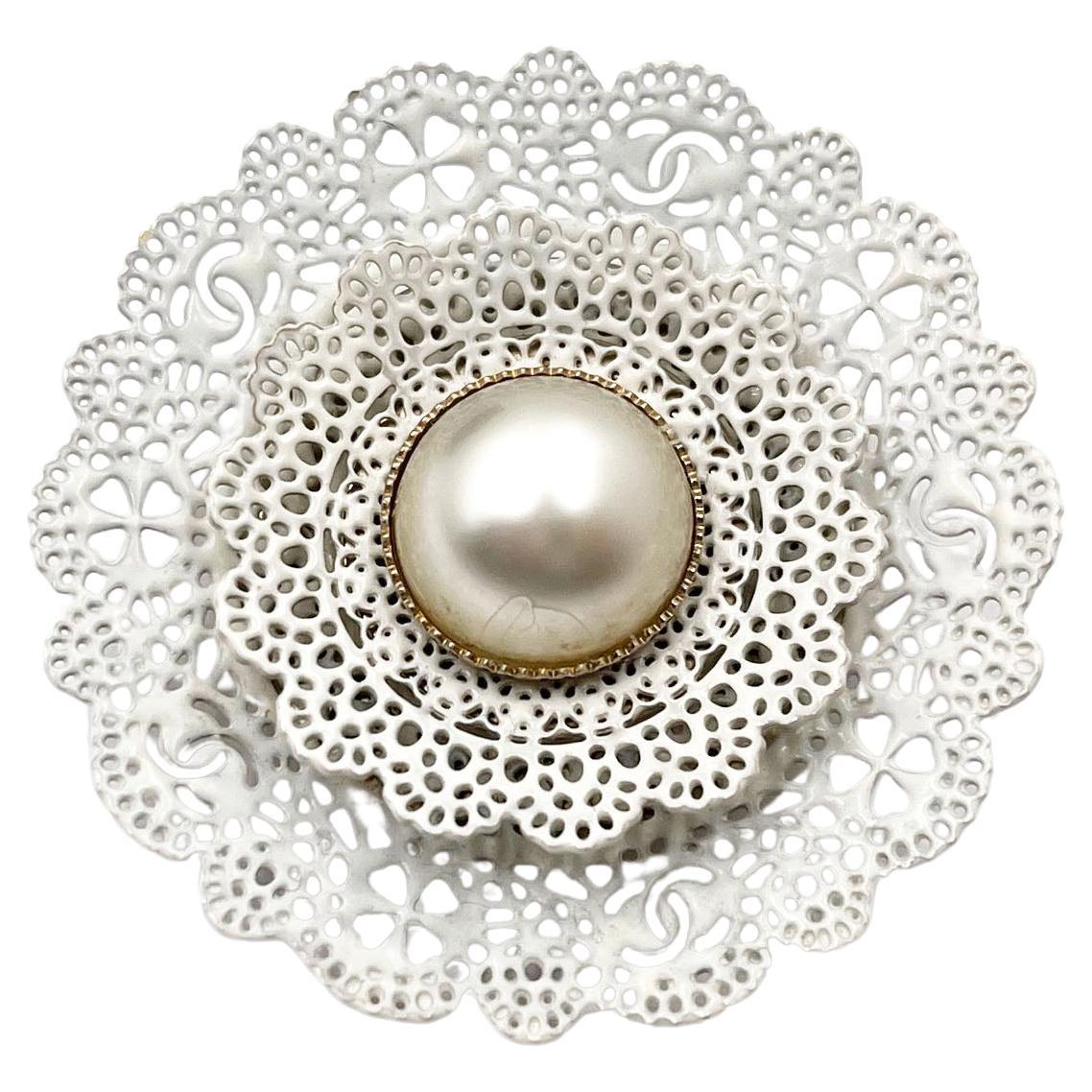 Chanel Pearl CC White Lace Brooch  For Sale