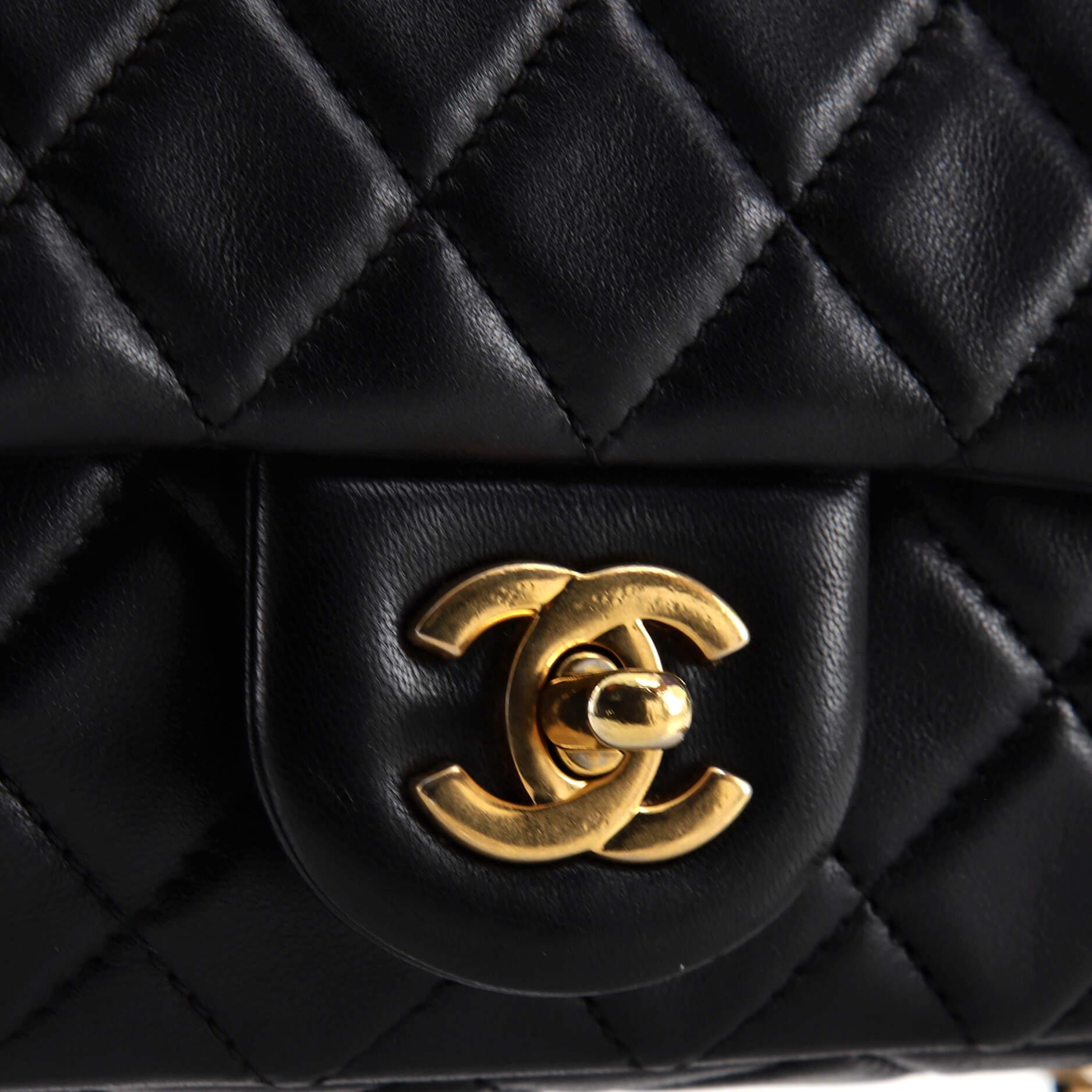 Chanel Pearl Crush Flap Borsa trapuntata in pelle di agnello Mini 6
