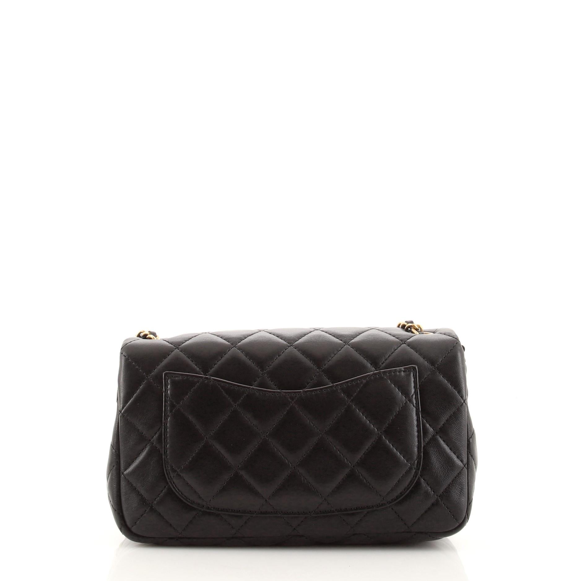 chanel pearl bag