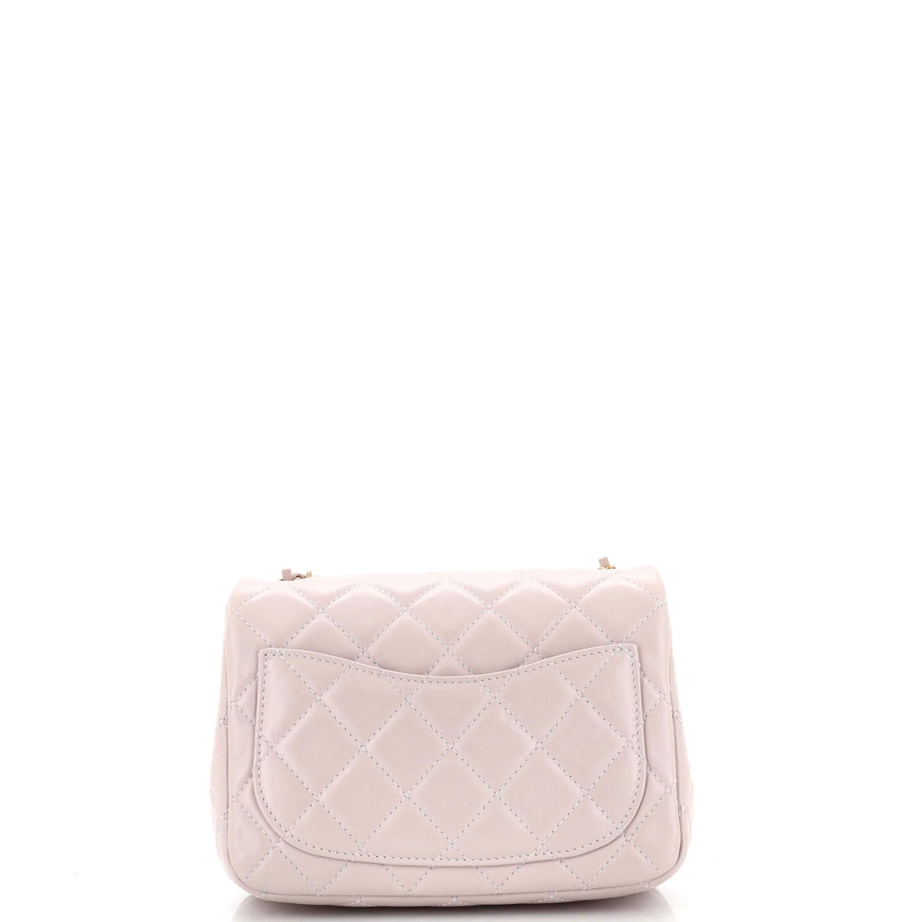 chanel 22 mini pearl
