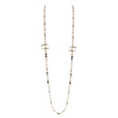 Chanel Collar "CC" de perlas y cristal tallado c.2023