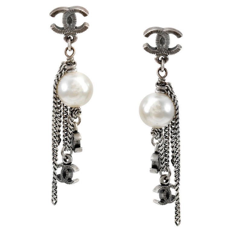 chanel drop earrings pearl