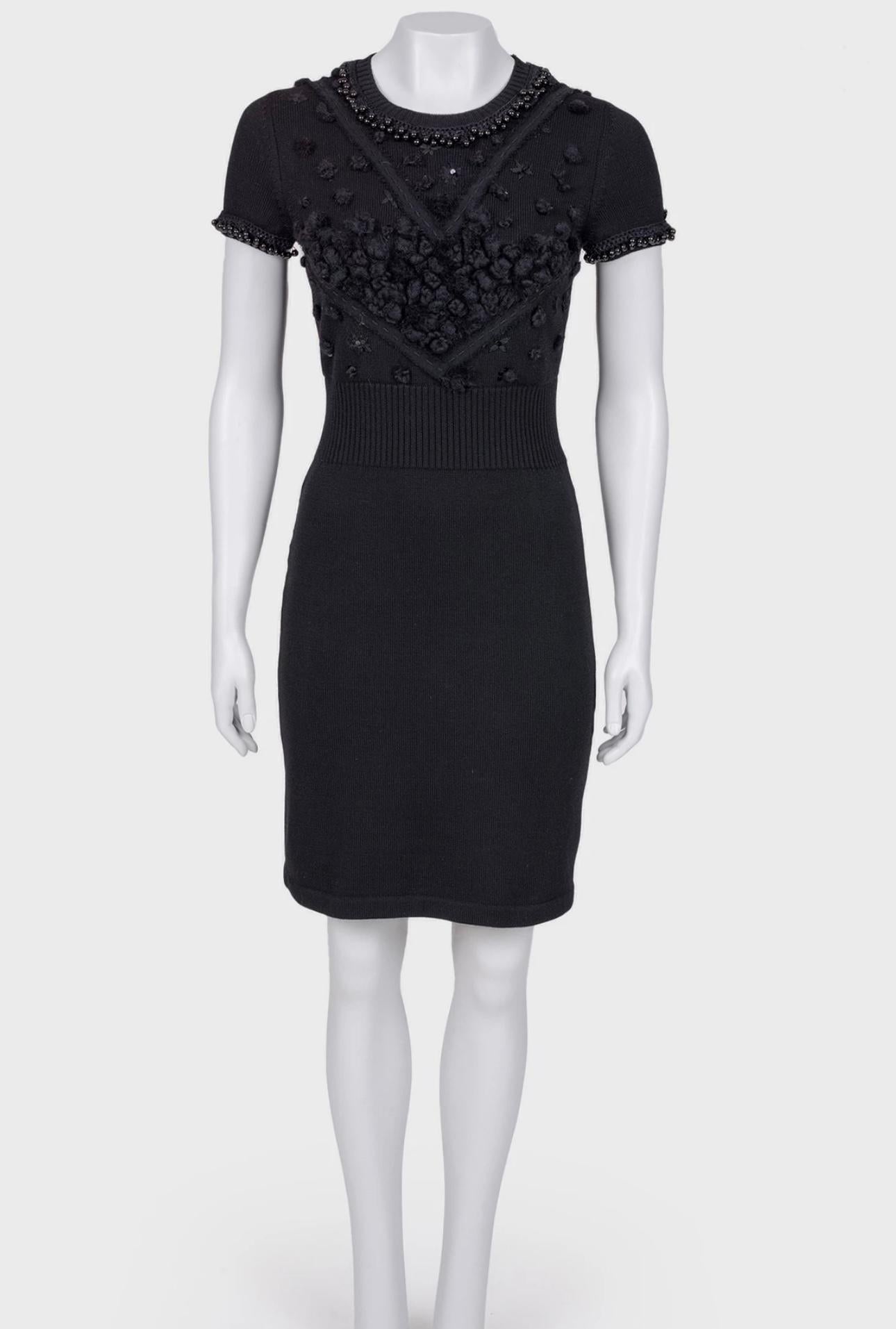 Chanel pearl dress discount