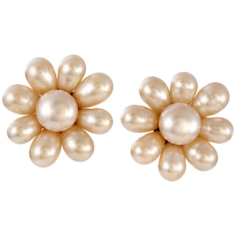 Chanel Pearl Flower Earrings For Sale