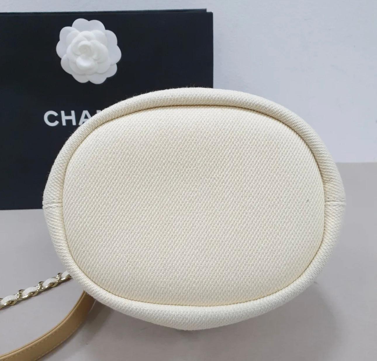 Chanel Pearl Logo Deauville Bag 2