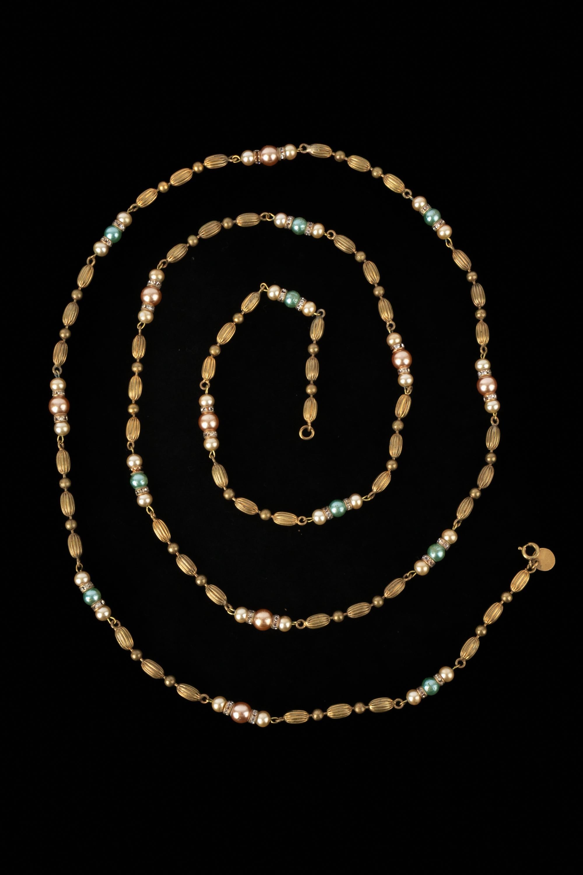 Collar de perlas Chanel años 1960 en Excelente estado para la venta en SAINT-OUEN-SUR-SEINE, FR