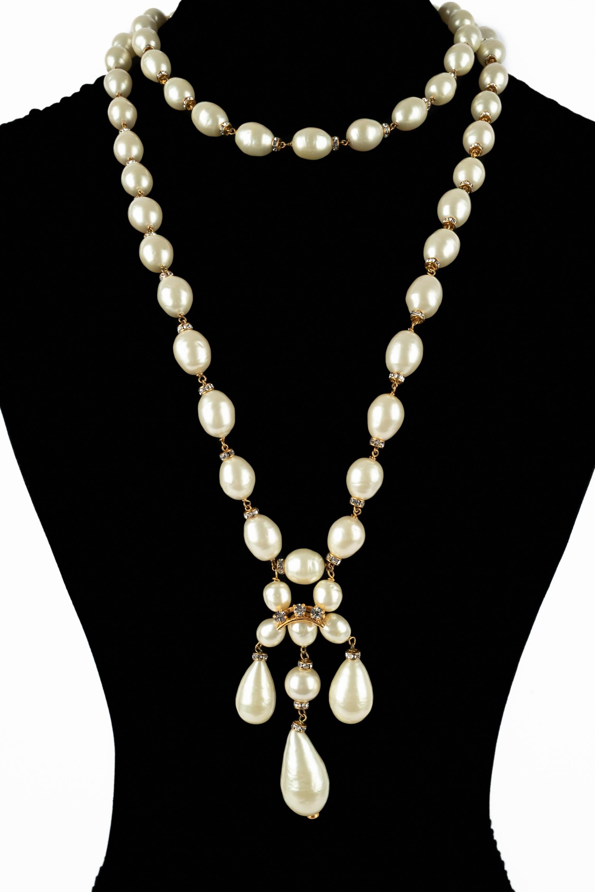 Collana di perle Chanel anni '80 In condizioni ottime in vendita a SAINT-OUEN-SUR-SEINE, FR
