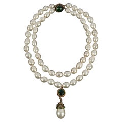 Chanel pearl necklace 1980s
