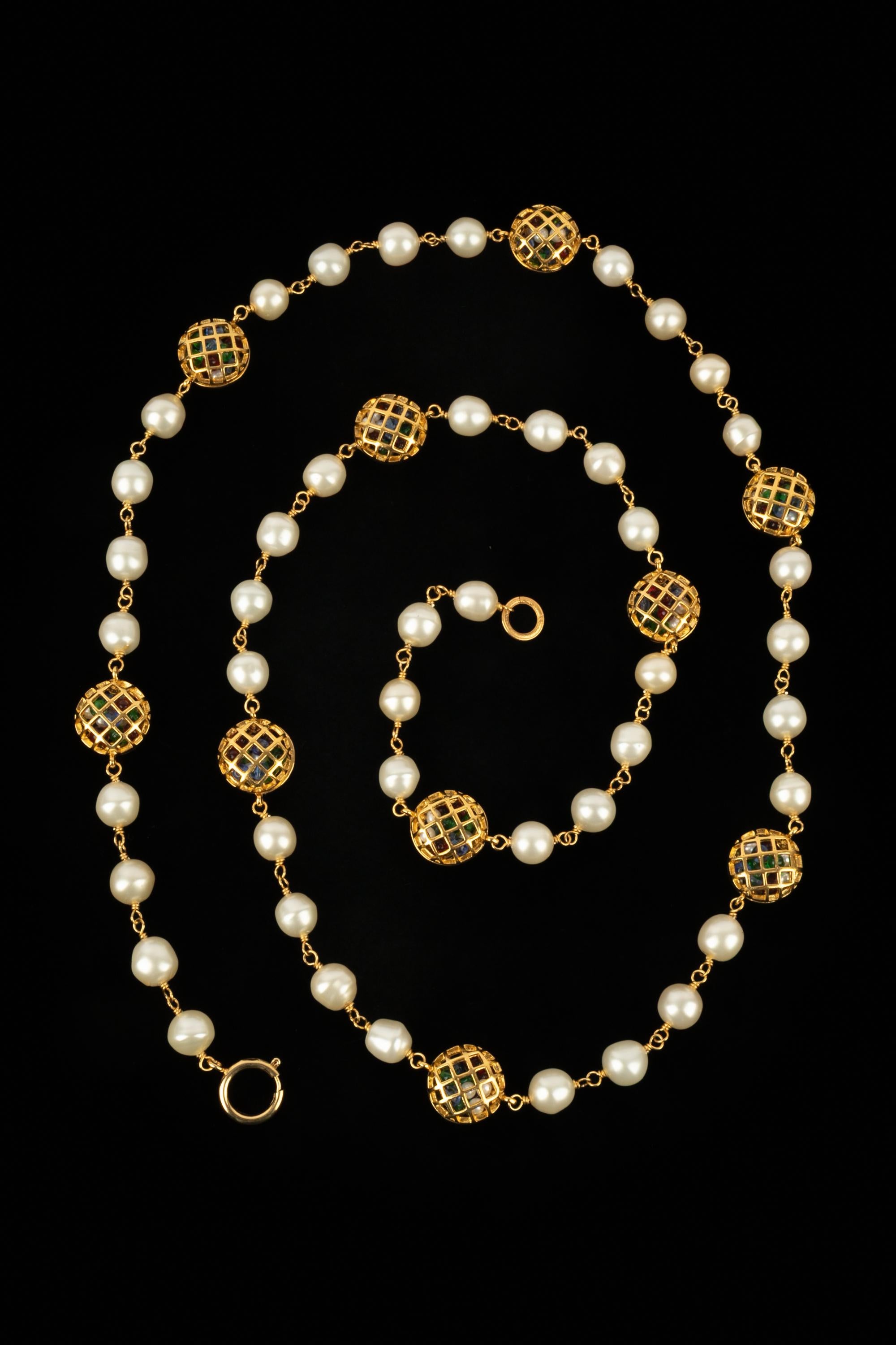 Collana di perle Chanel anni '90 In condizioni ottime in vendita a SAINT-OUEN-SUR-SEINE, FR