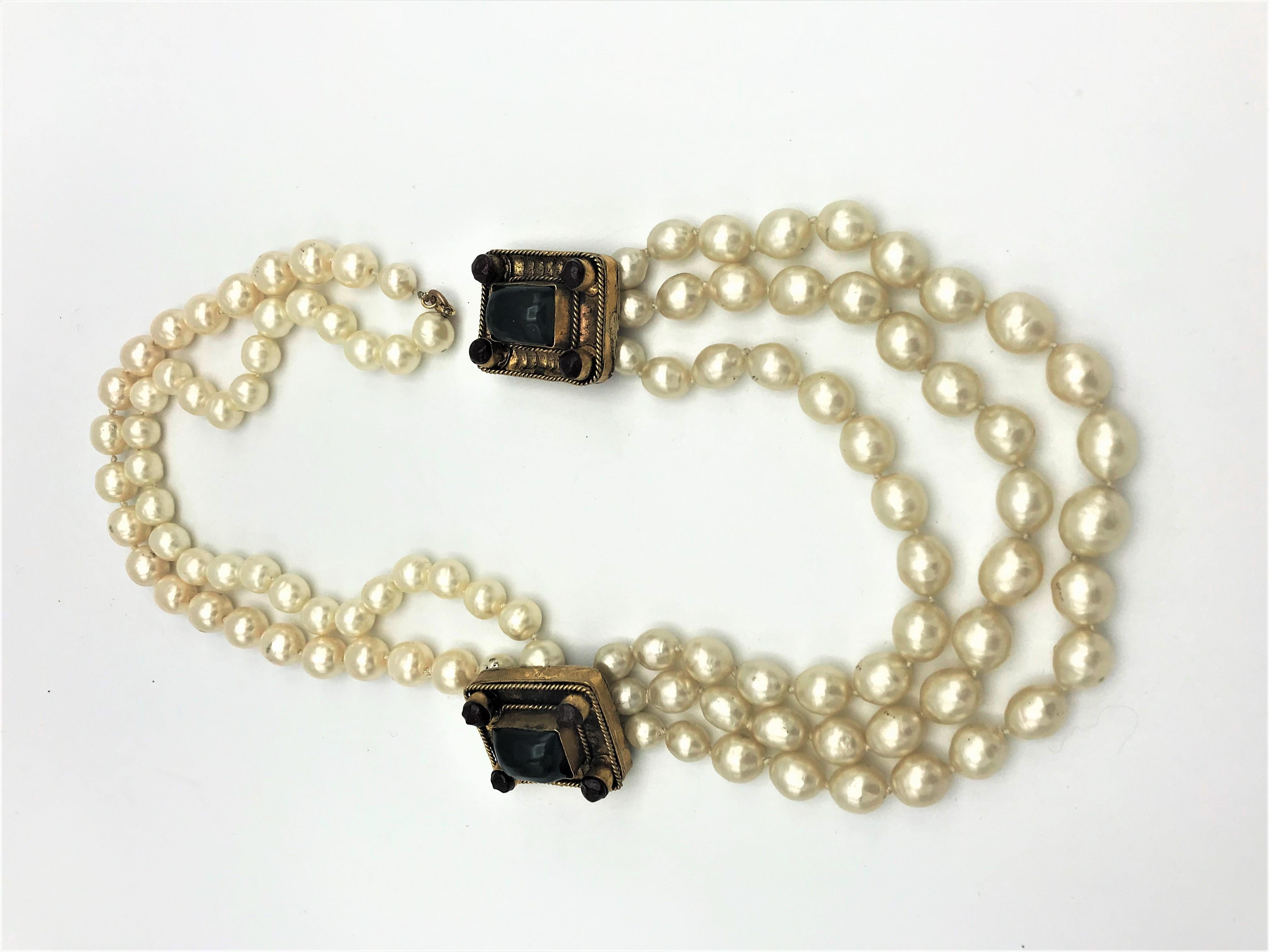 Vintage Chanel pearl necklace by R. Goossens and House of Gripoix signed 1984. 8