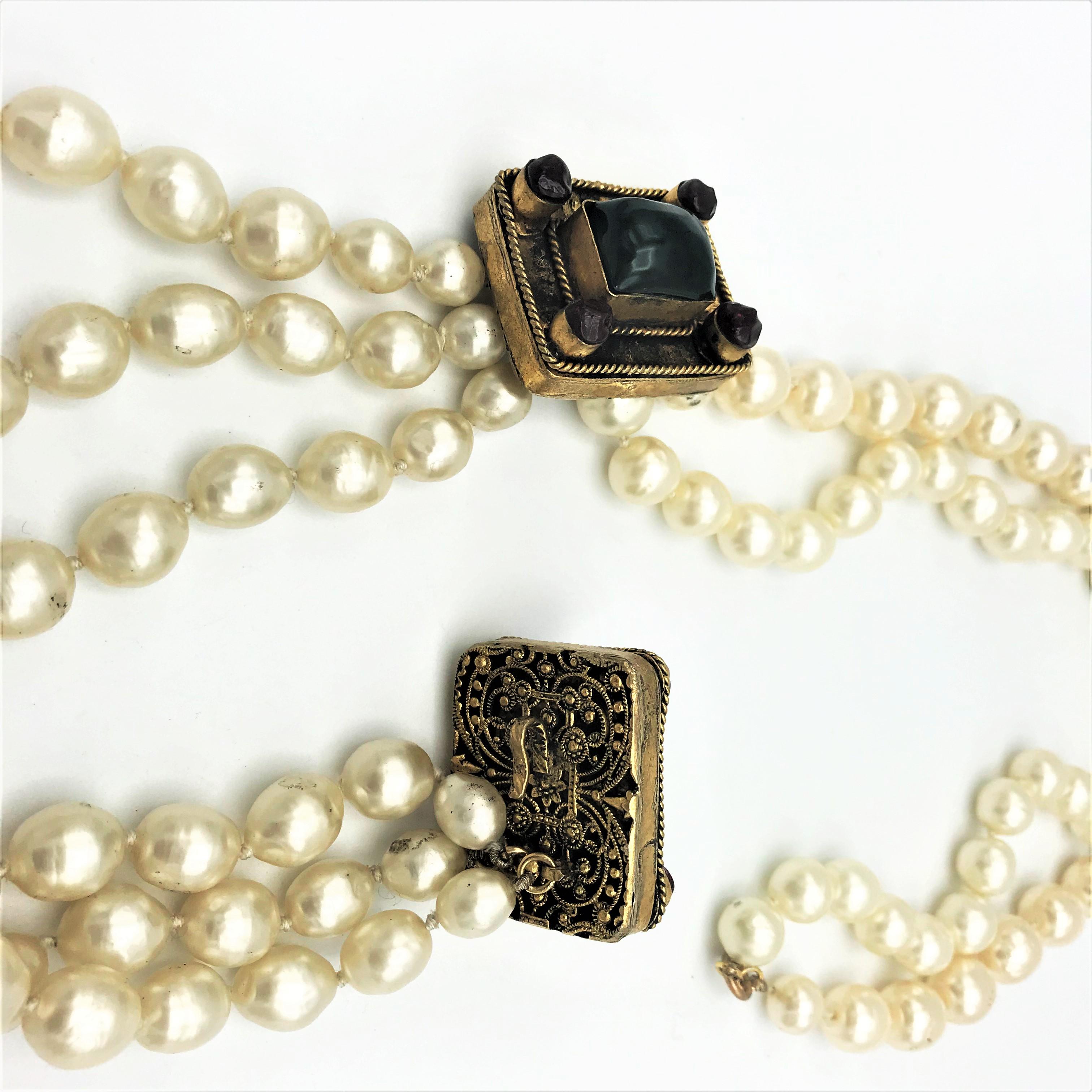 Vintage Chanel pearl necklace by R. Goossens and House of Gripoix signed 1984. 9