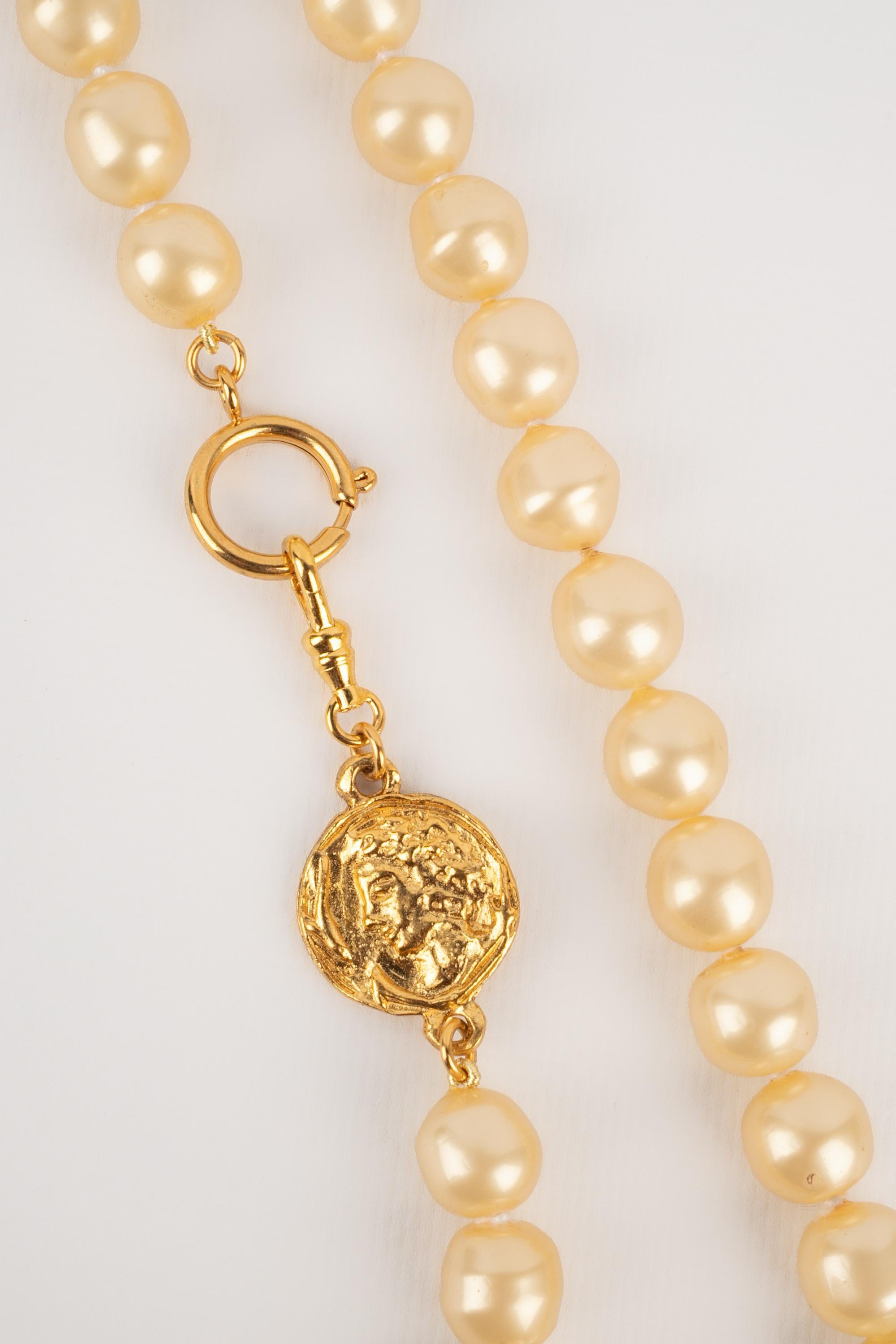 Chanel pearl necklace In Good Condition In SAINT-OUEN-SUR-SEINE, FR