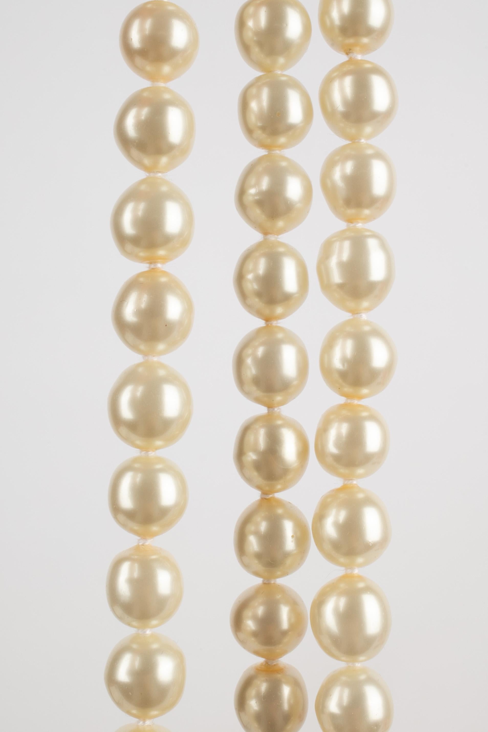 Chanel pearl necklace In Excellent Condition For Sale In SAINT-OUEN-SUR-SEINE, FR