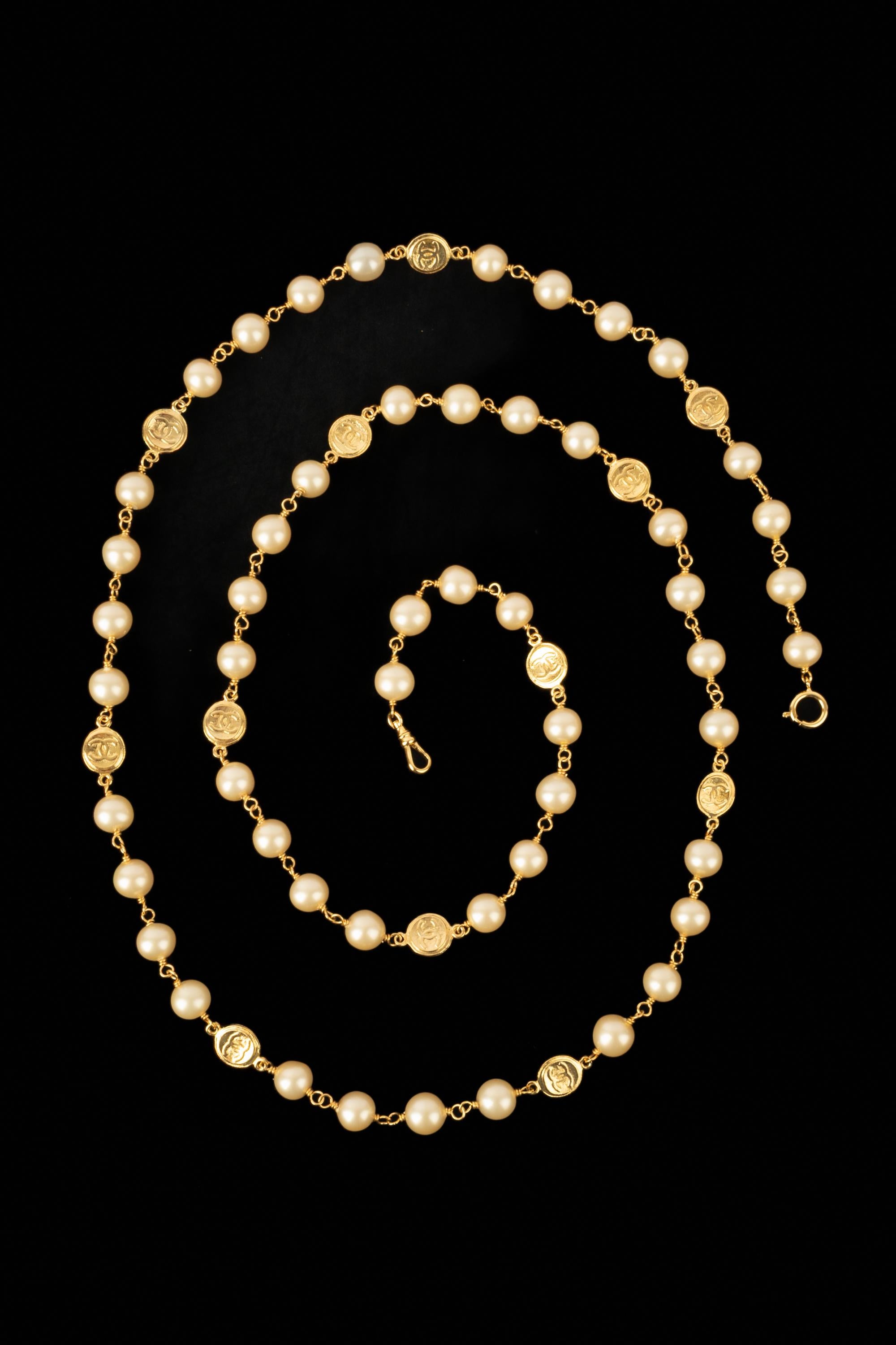 Collana di perle Chanel In condizioni ottime in vendita a SAINT-OUEN-SUR-SEINE, FR