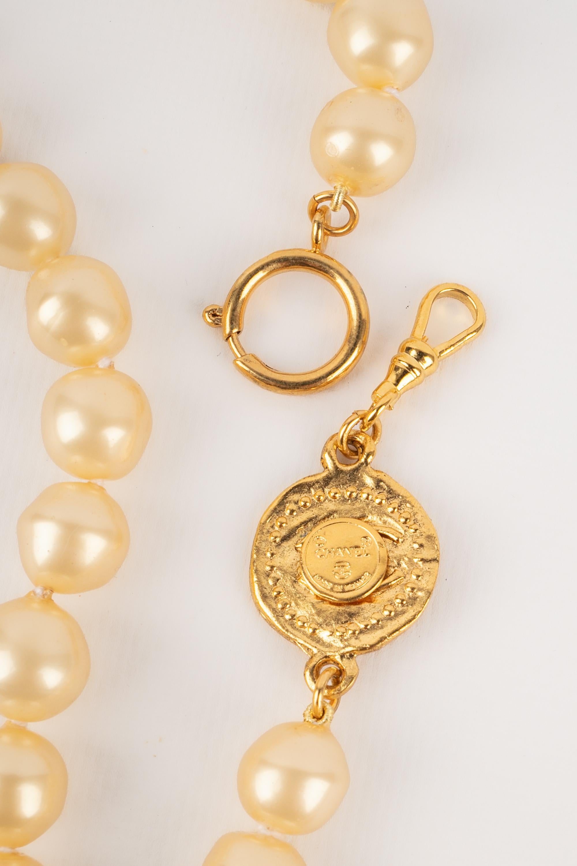 Chanel pearl necklace 2