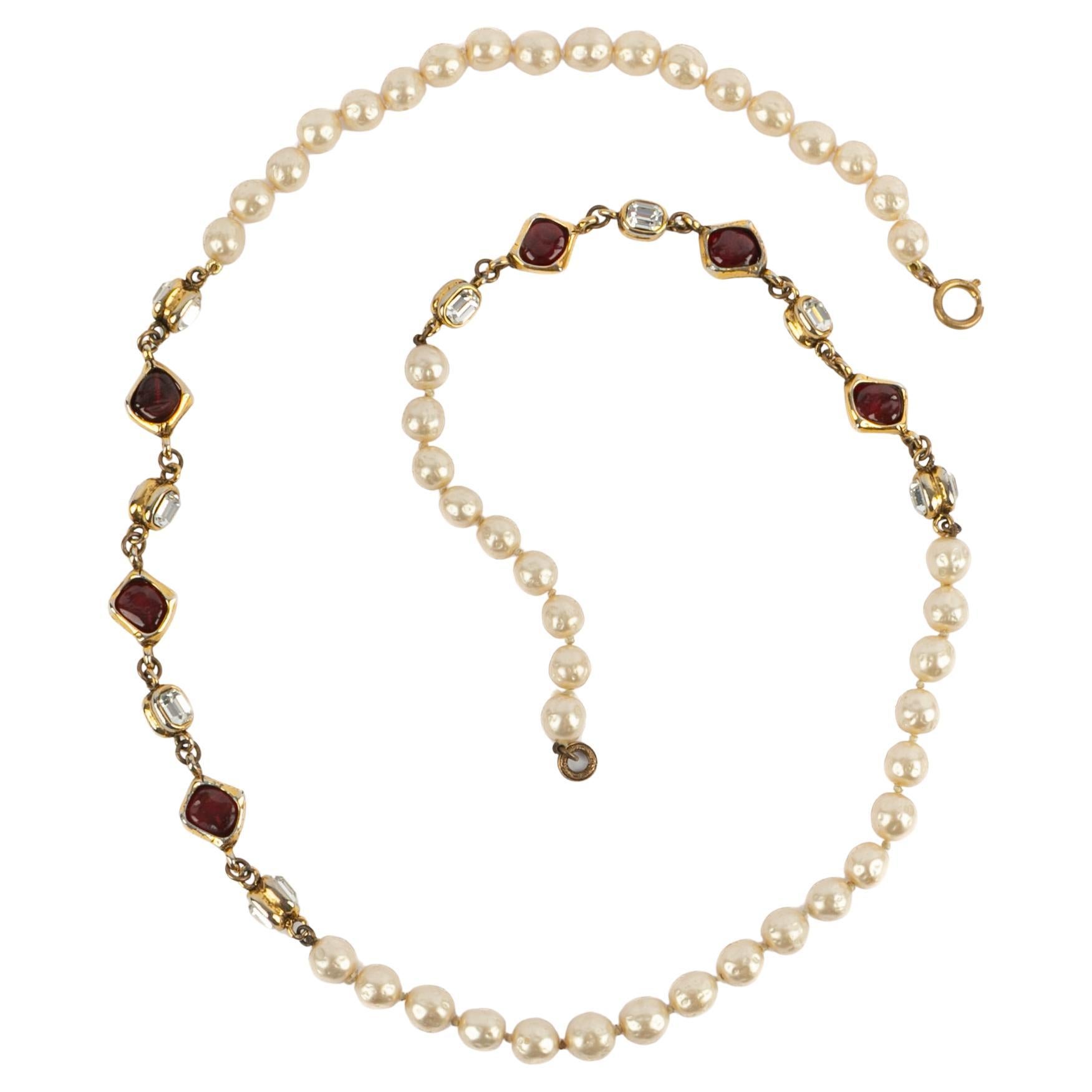 Collier de perles Chanel en vente