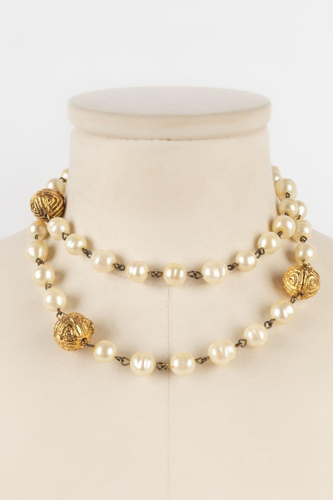 Women's Chanel Pearl Necklace/Sautoir with Costume Pearls, 1985 For Sale