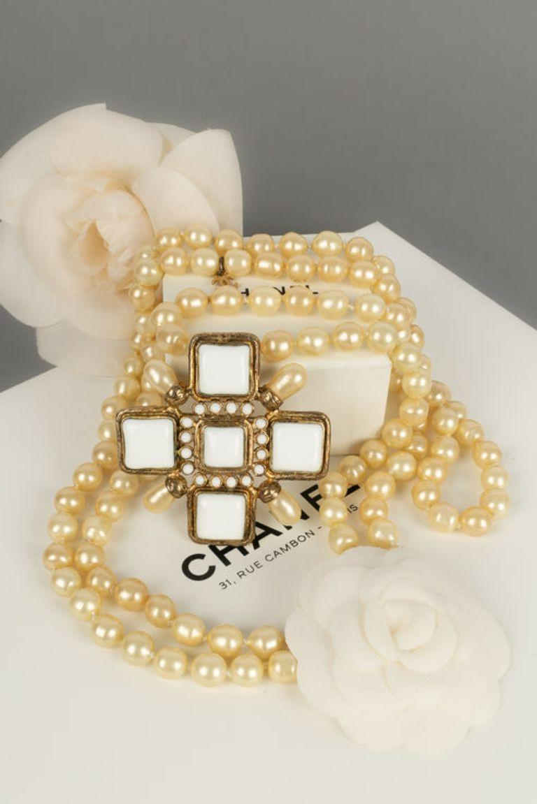 Chanel Pearl Necklace with Cross Pendant 8
