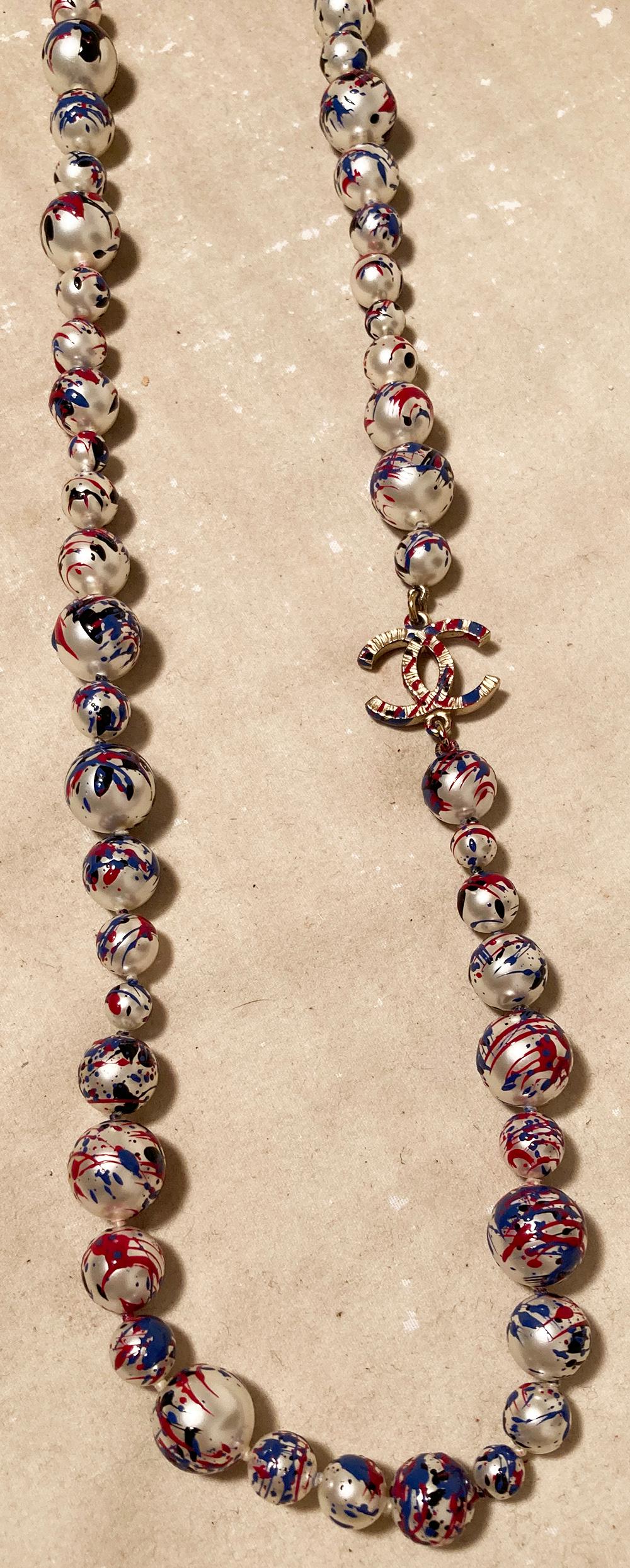 Women's Chanel Pearl Paint Splatter Necklace 
