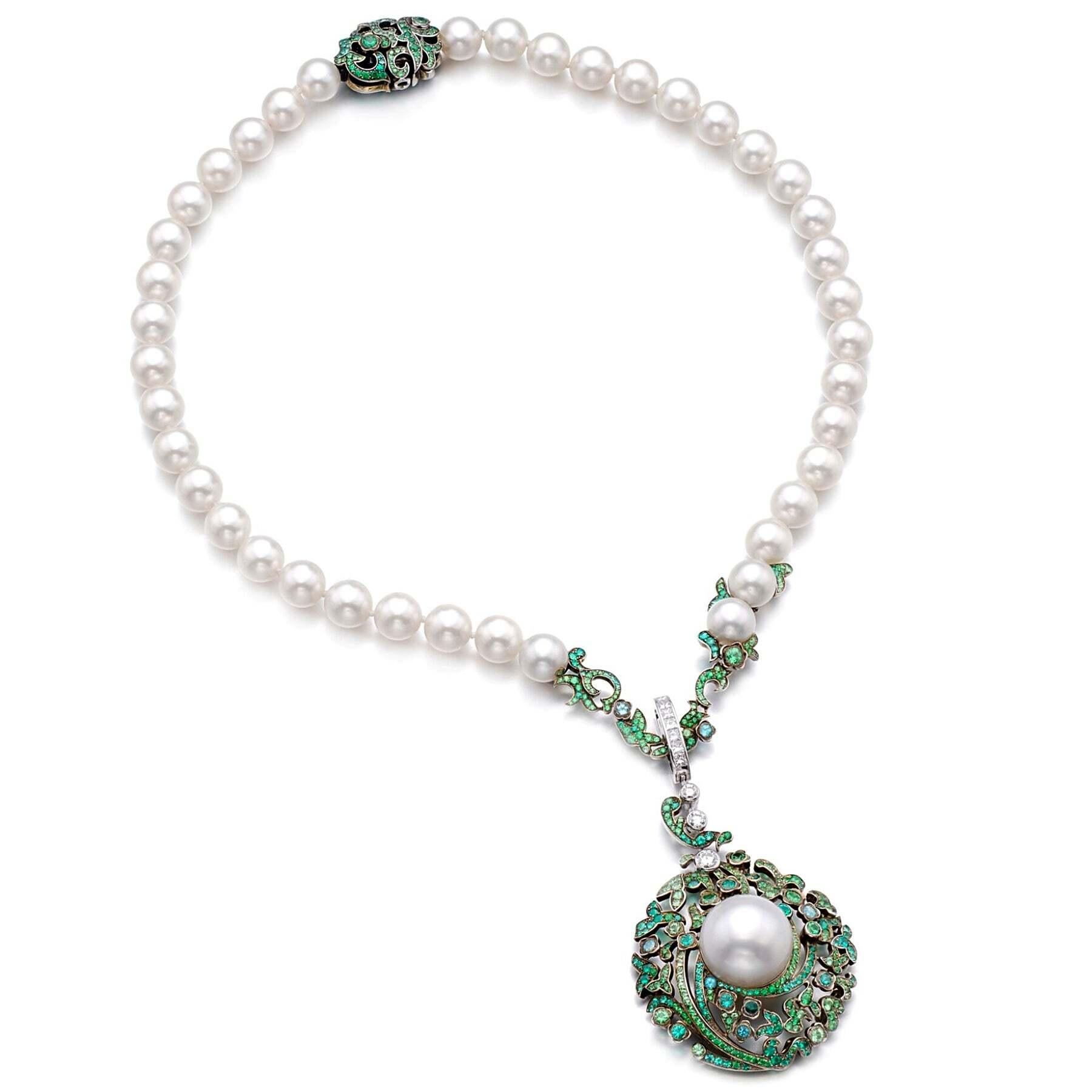 Chanel Perla Paraiba Tormalina Diamante Collana in oro bianco In condizioni buone in vendita a Feasterville, PA