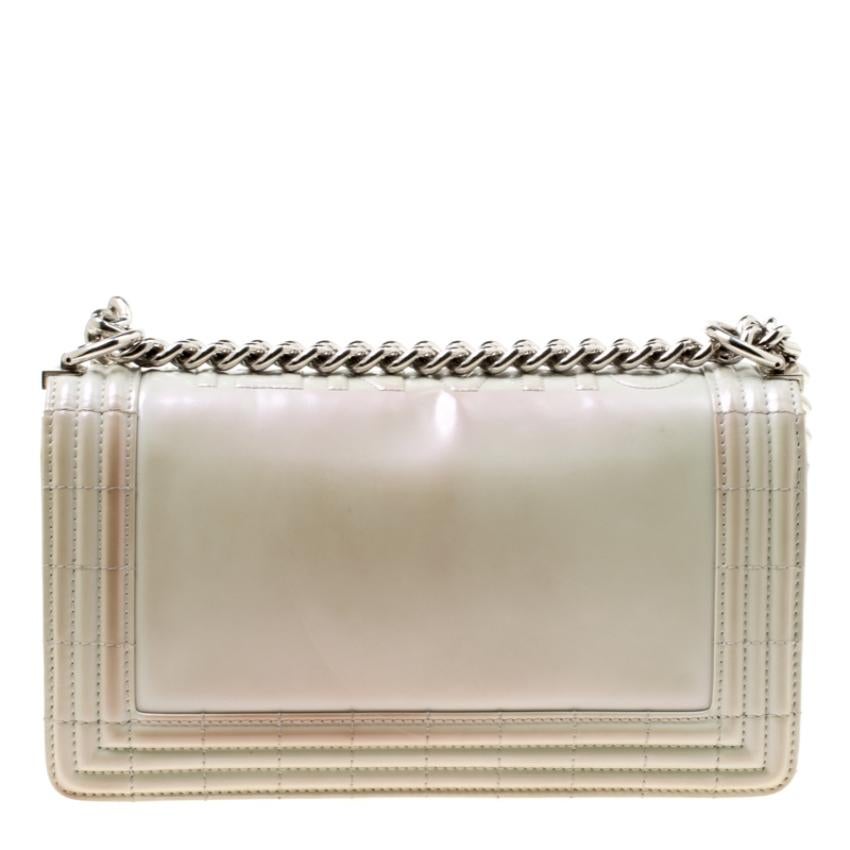 Every Chanel creation deserves to be etched with honour in the history of fashion as they carry irreplaceable style. Like this stunner of a Boy Flap that has been exquisitely crafted from patent leather. It does not only bring a white shade but also
