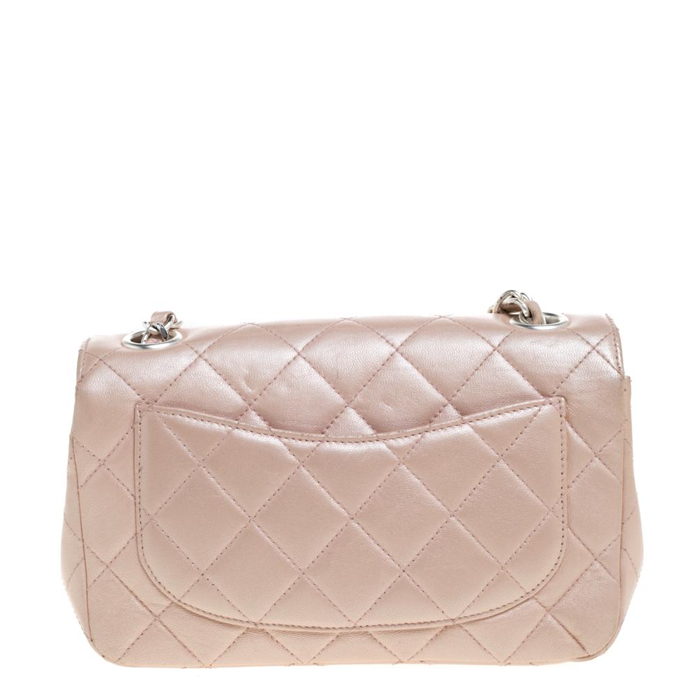 Chanel Pearl Quilted Leather Extra Mini Classic Flap Bag In Good Condition In Dubai, Al Qouz 2