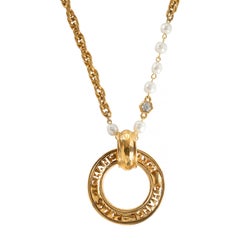 Chanel Pearl Rhinestone Gold 24k Plate Vintage Necklace