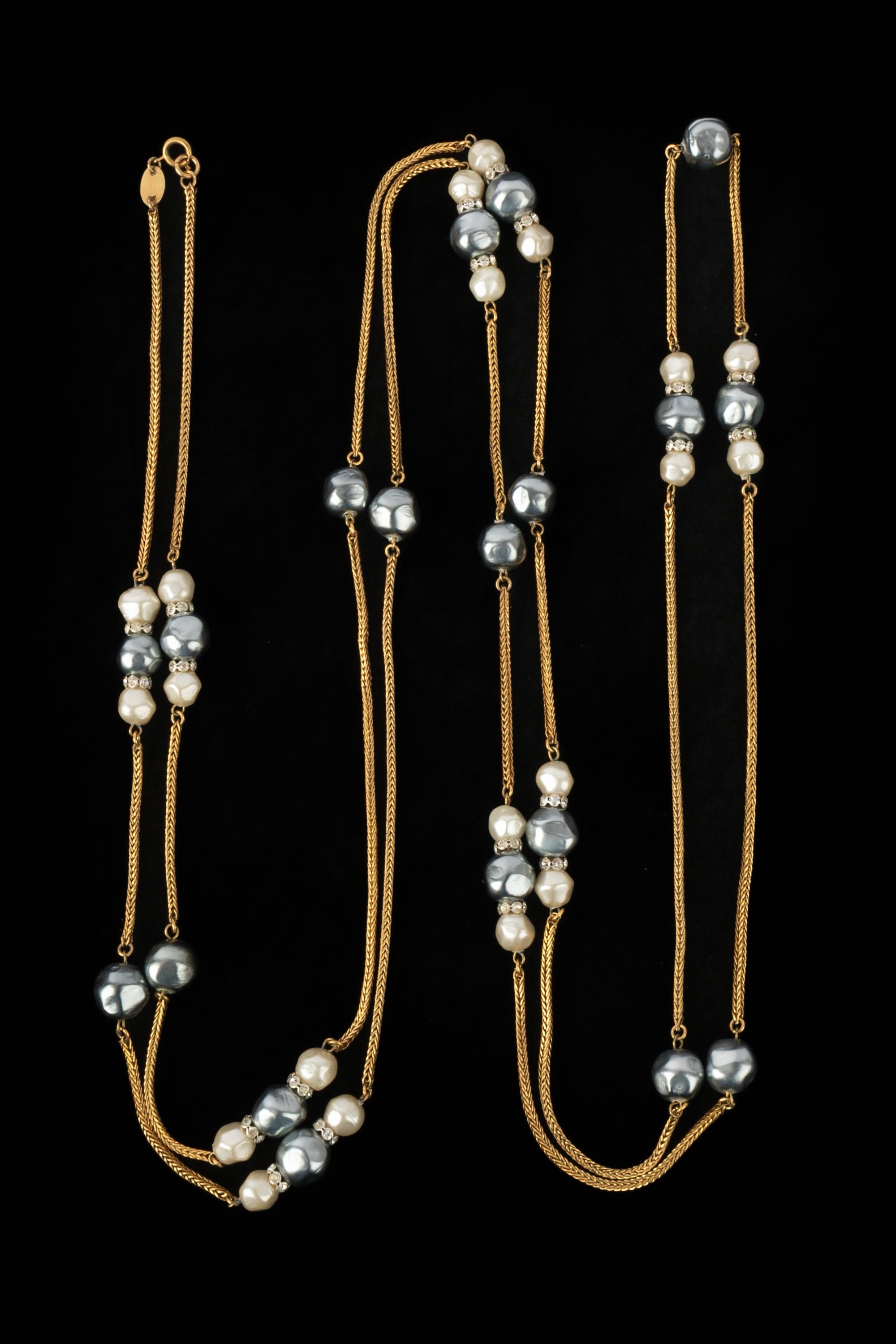 Collana sautoir di perle Chanel In condizioni ottime in vendita a SAINT-OUEN-SUR-SEINE, FR