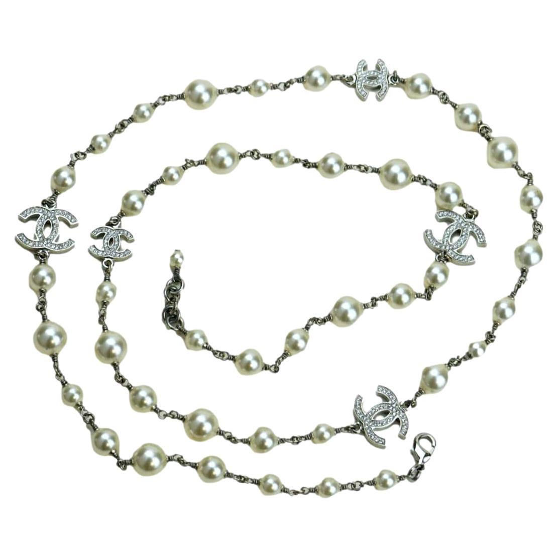 Chanel Pearl Sautoir Necklace with Five CC Logos at 1stDibs
