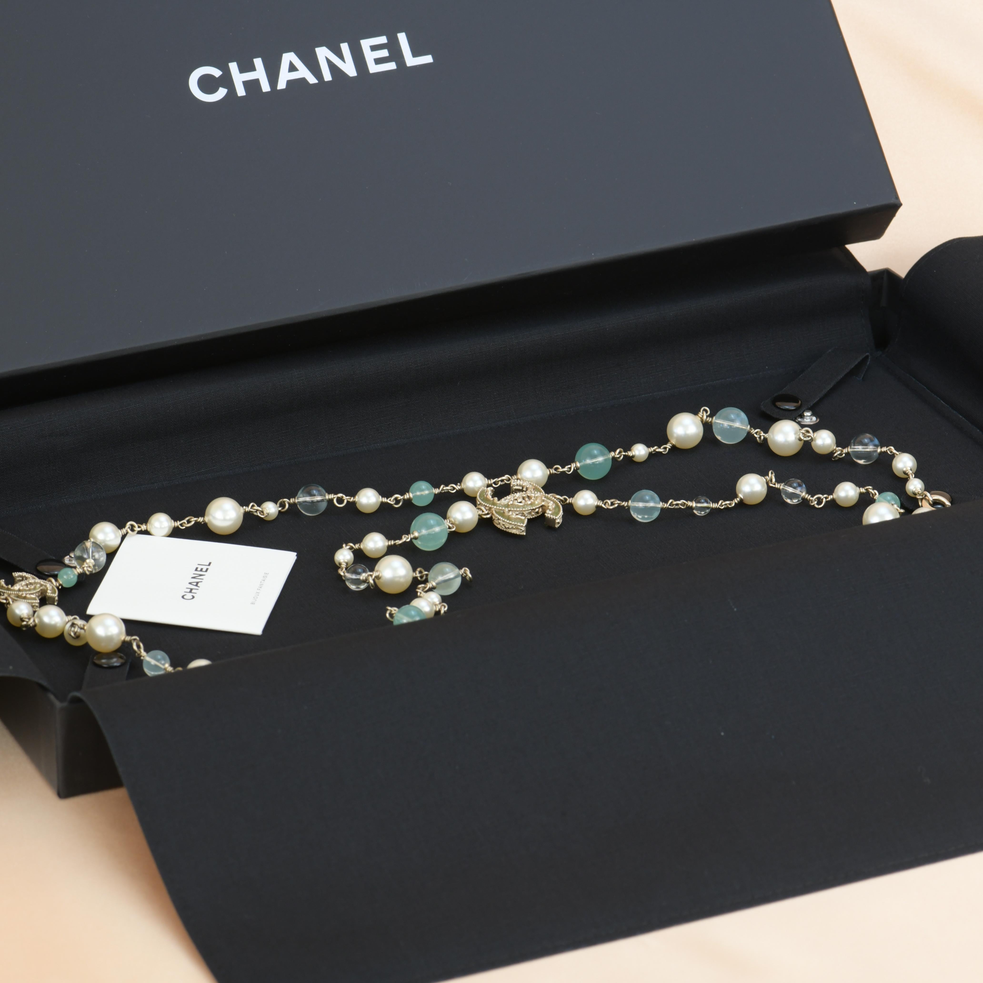 Chanel Pearl Sautoir Necklace with Glass Beads and Enameled CC Logos In Excellent Condition In Banbury, GB