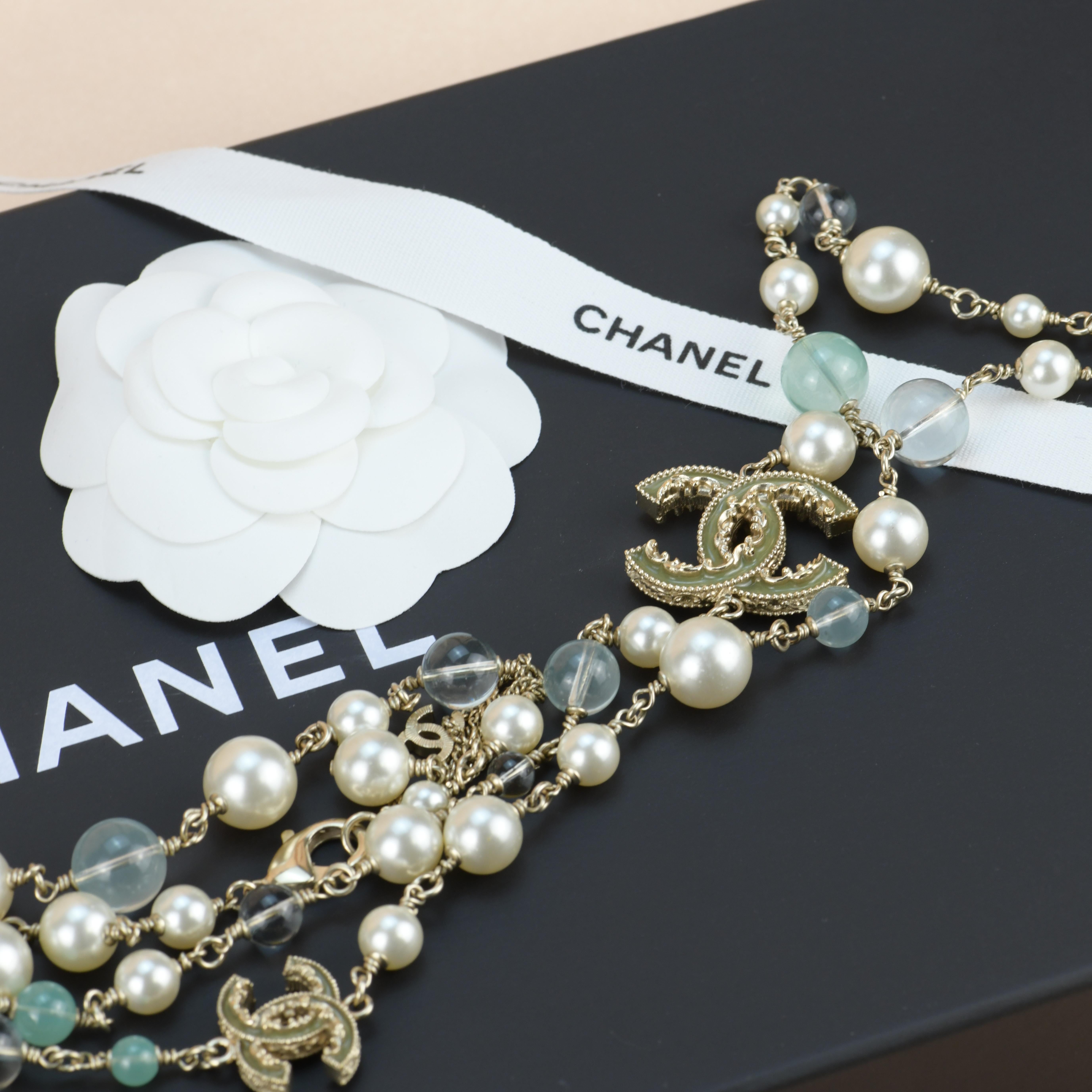 Chanel Pearl Sautoir Necklace with Glass Beads and Enameled CC Logos In Excellent Condition In Banbury, GB