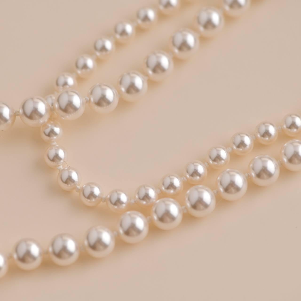 Chanel Perlen-Sautoir-Halskette mit großen CC-Logos für Damen oder Herren