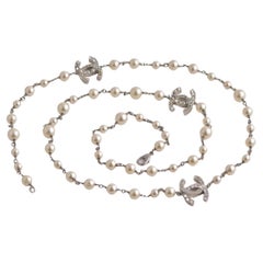 Chanel Perlen-Sautoir-Halskette mit drei großen CC-Logos