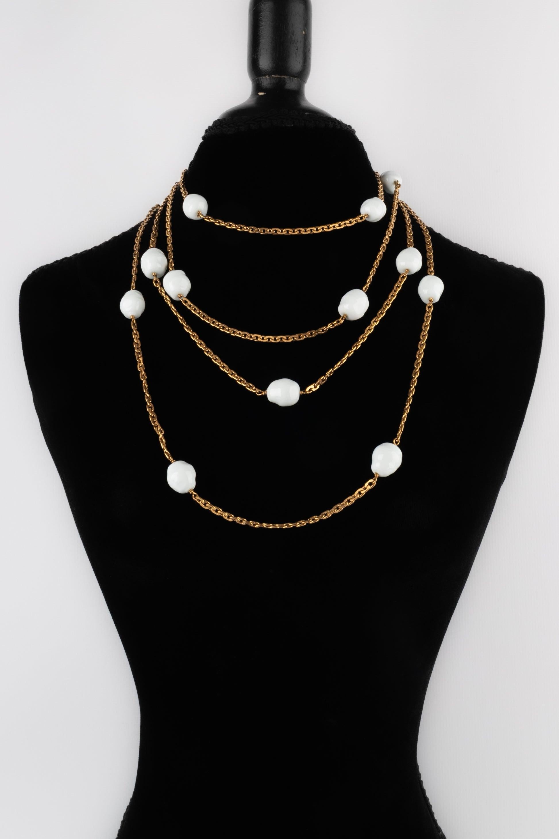 Donna Chanel Pearl Sautoir / Collana con perle di vetro bianche, Autunno-Inverno 1996 in vendita