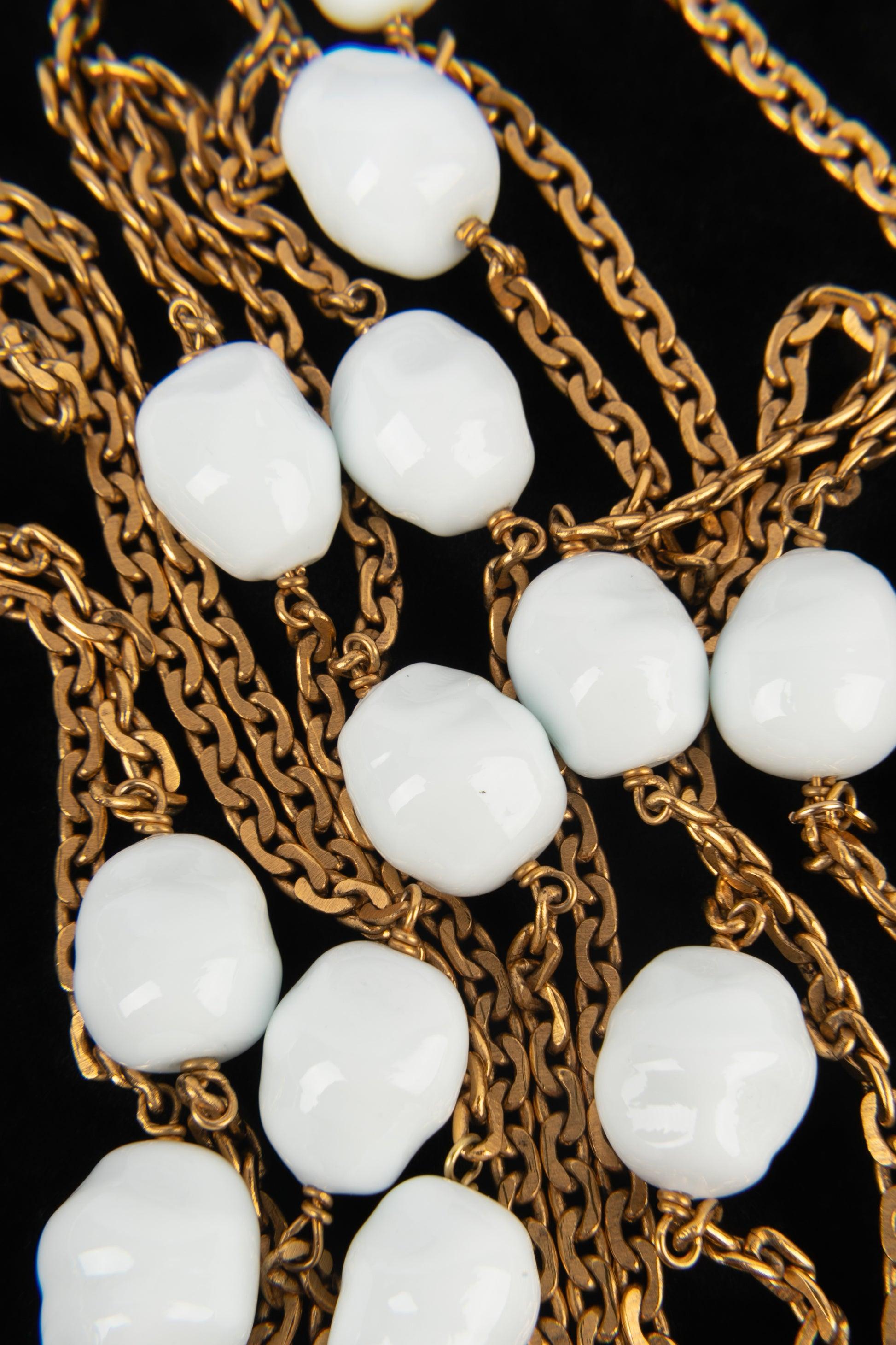Chanel Pearl Sautoir / Collana con perle di vetro bianche, Autunno-Inverno 1996 in vendita 2