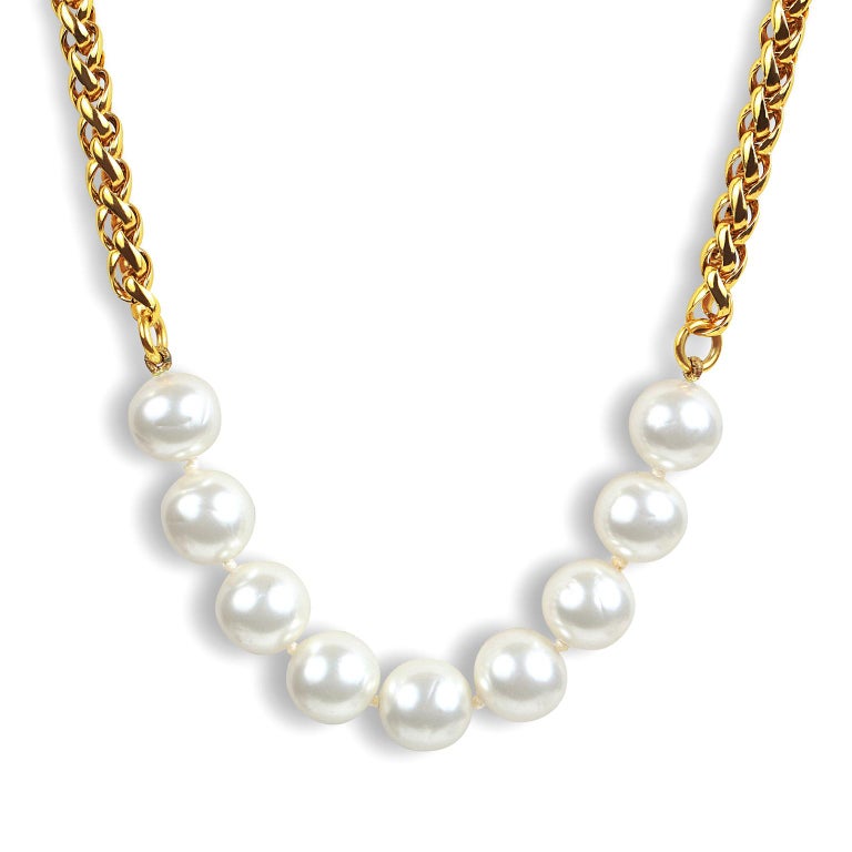 Chanel Pearl Station Necklace For Sale at 1stDibs