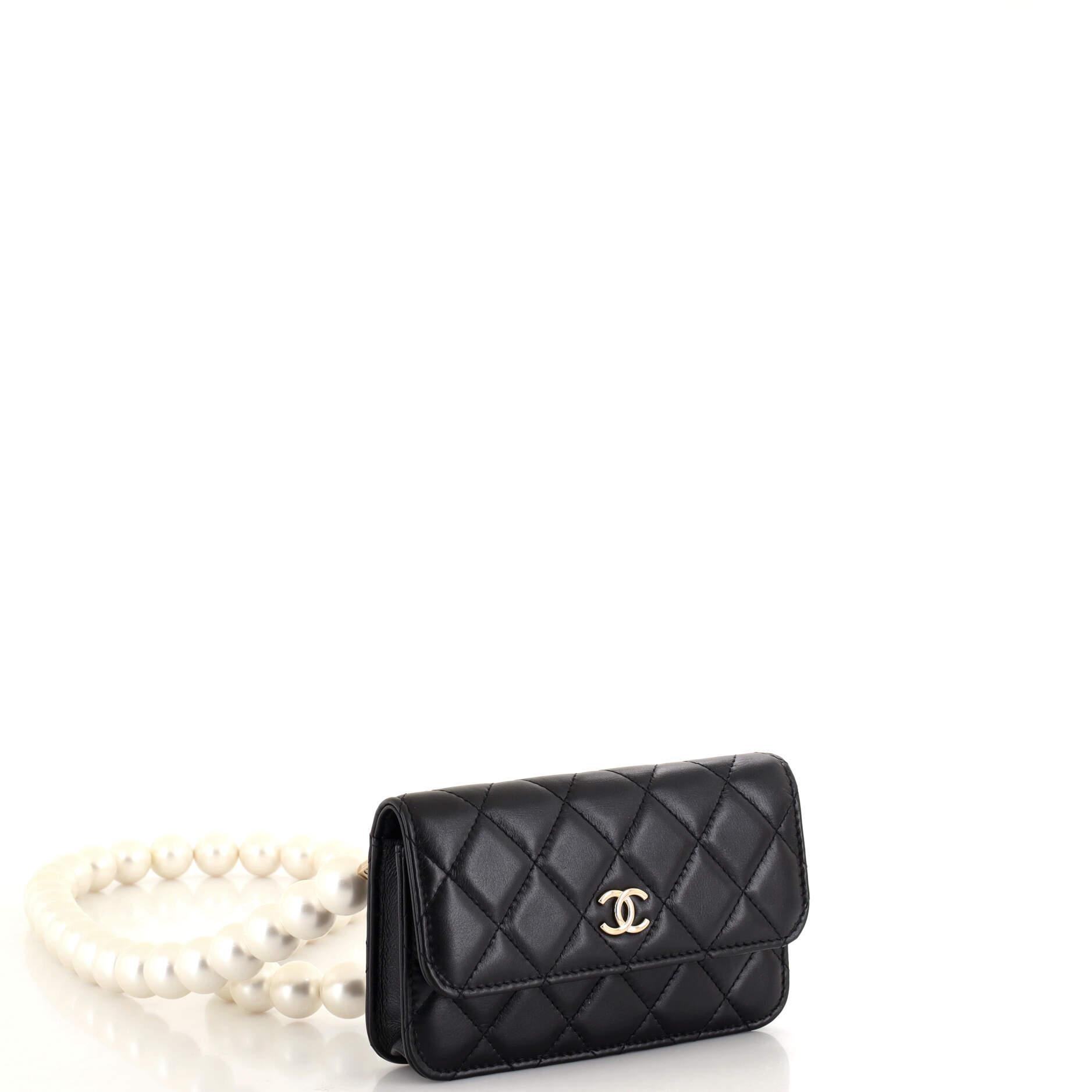 Chanel Pearl Strap CC Wallet on Chain Quilted Calfskin Mini In Good Condition For Sale In NY, NY