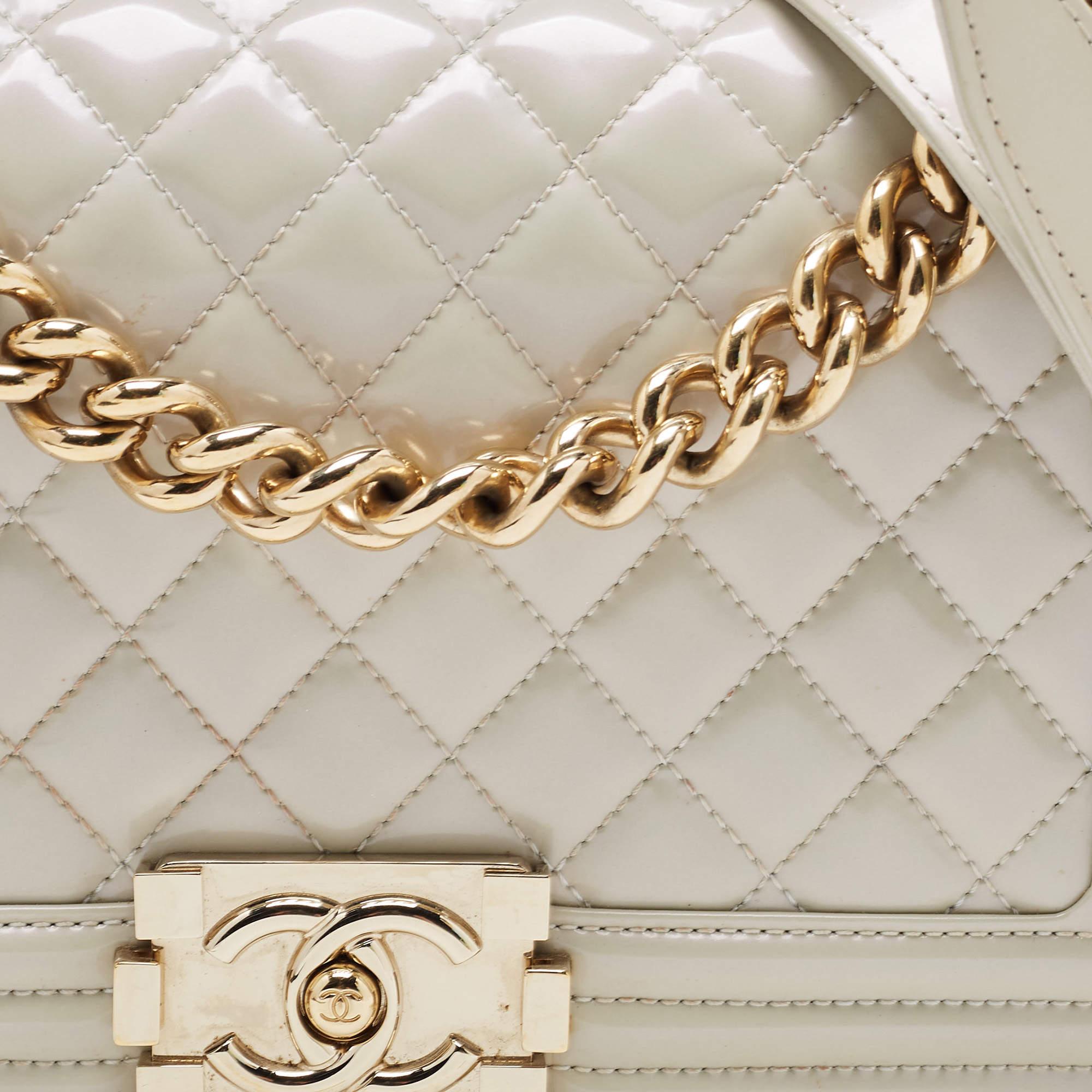 Chanel Pearl White Quilted Patent Leather Medium Boy Flap Bag For Sale 12
