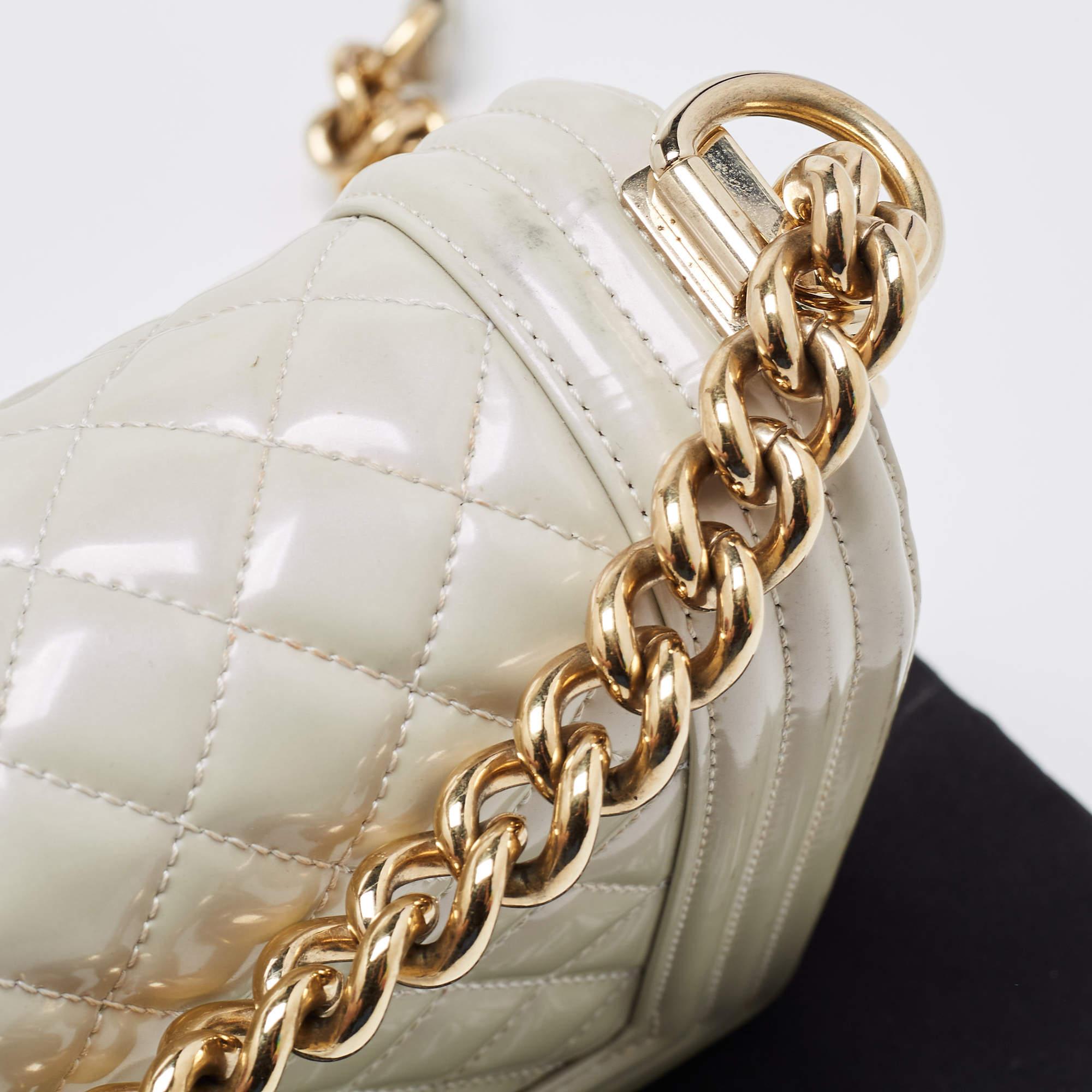 Chanel Pearl White Quilted Patent Leather Medium Boy Flap Bag For Sale 13