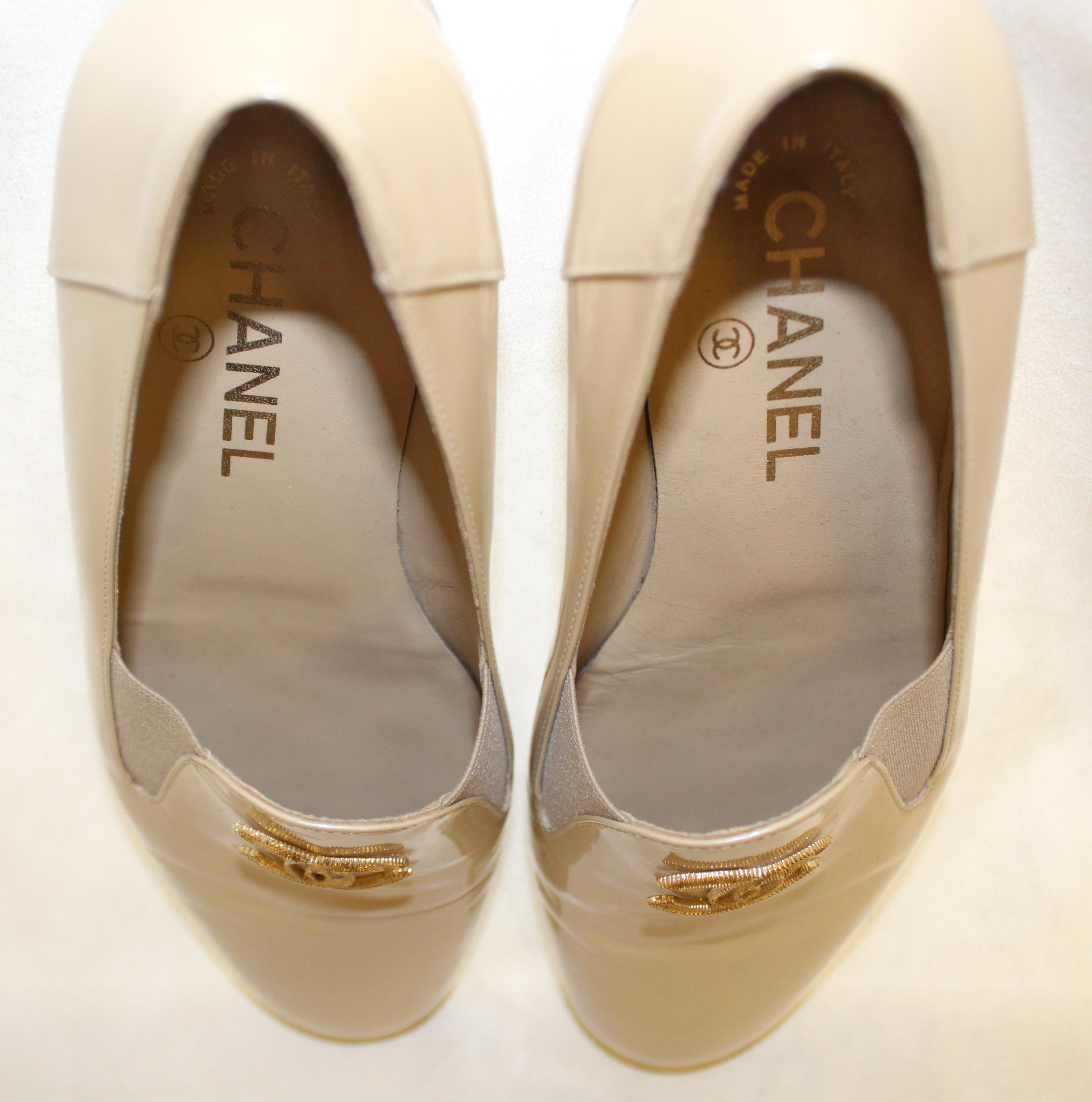 Chanel Pearlized Beige Patent Leather Flat Pumps 1