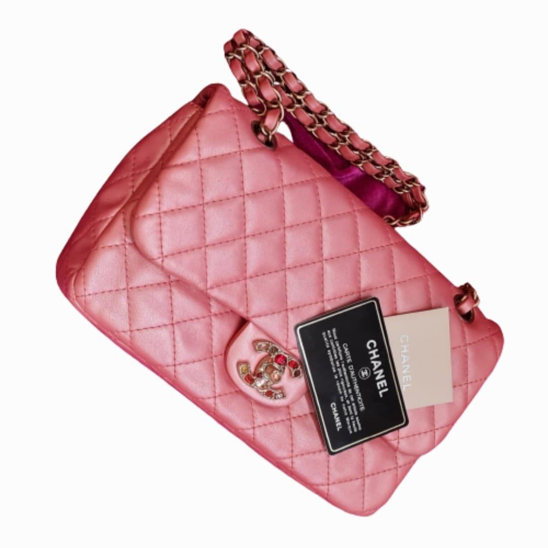 Chanel Pearly Pink Quilted Precious Jewel Medium Flap Bag In Good Condition In Jakarta, Daerah Khusus Ibukota Jakarta