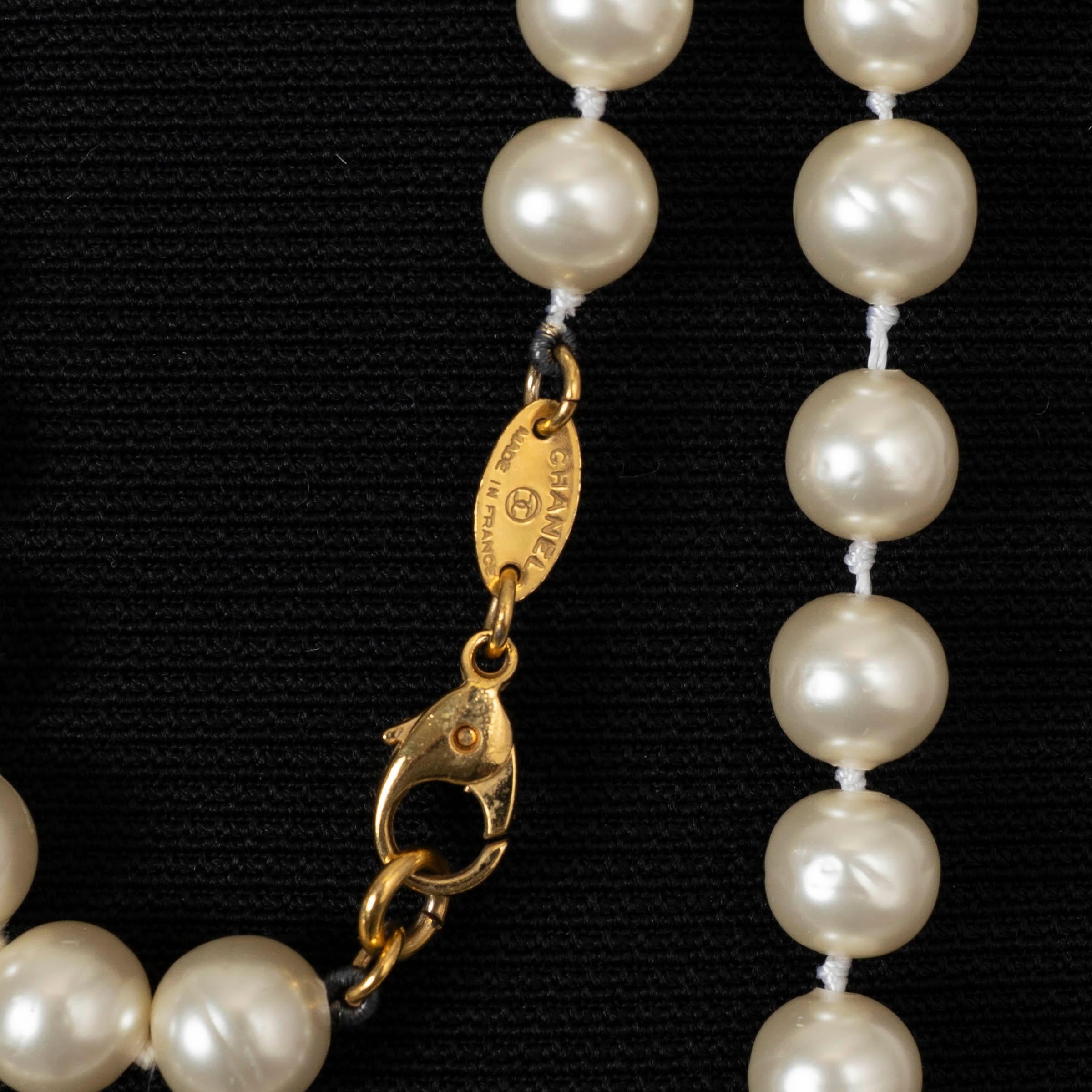 CHANEL pearly white 92P EXTRA LONG IMITATION PEARL Necklace ICONIC en venta 2