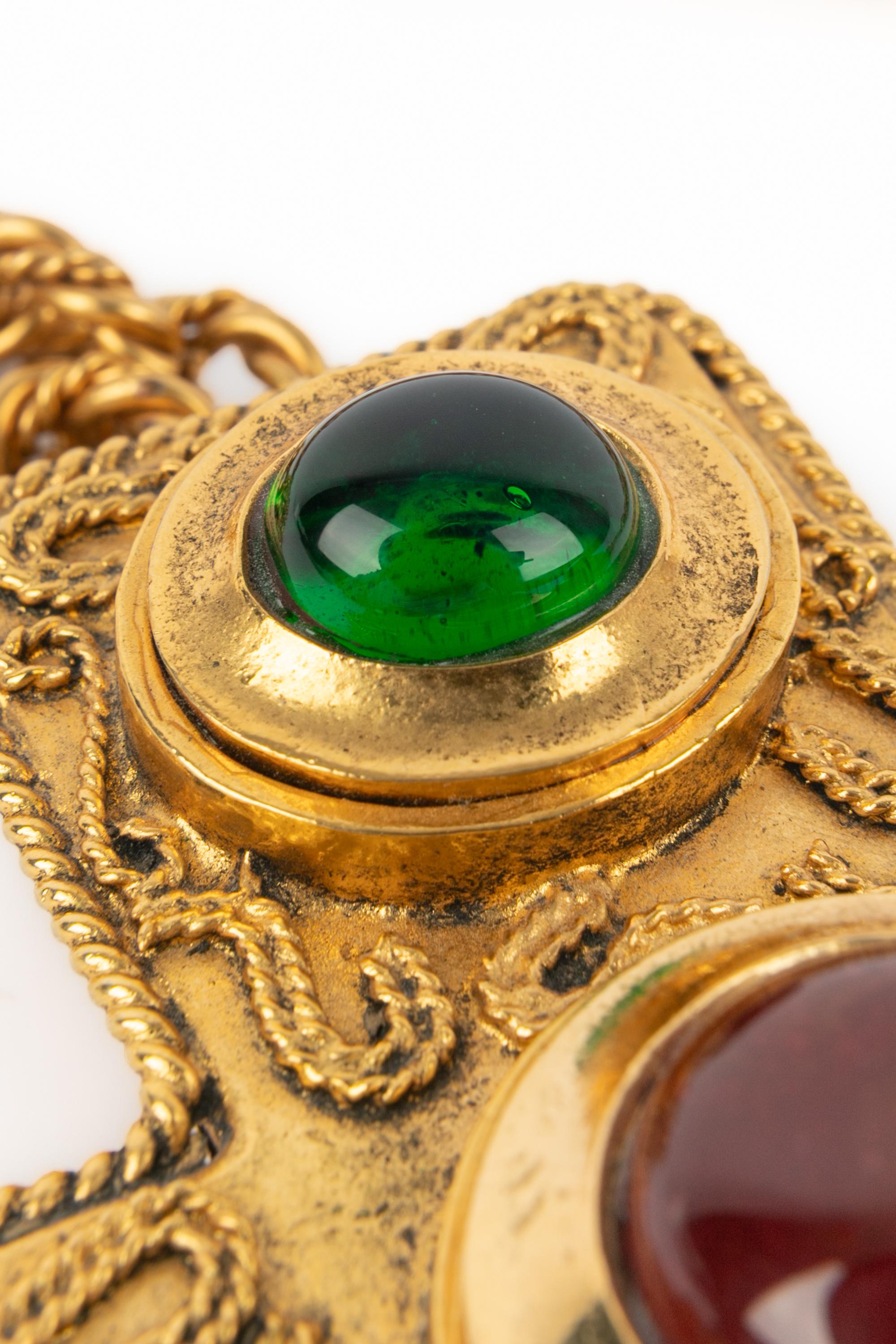 Chanel pendant brooch For Sale 5
